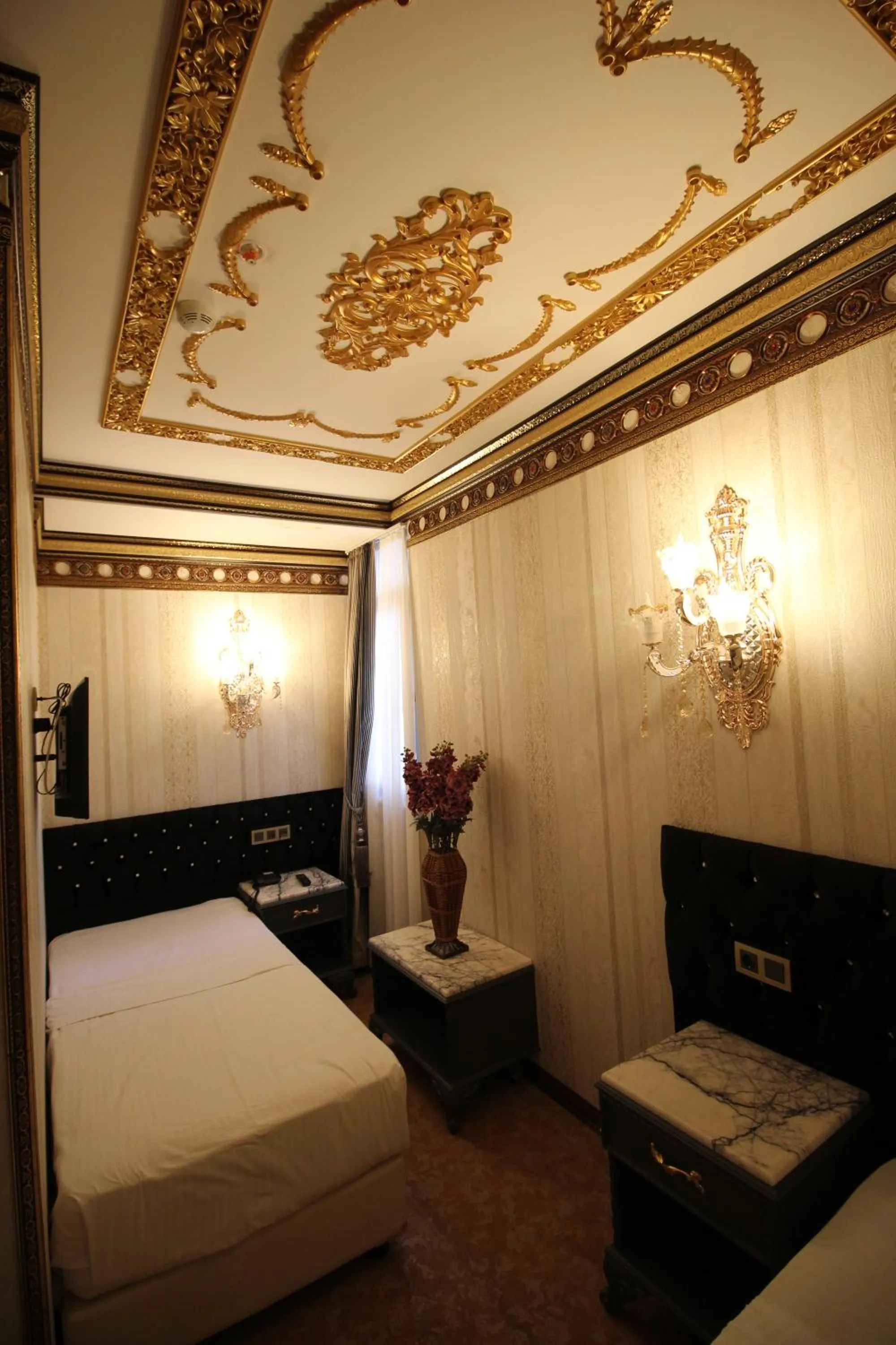 Bed in Laleli Blue Marmaray Hotel