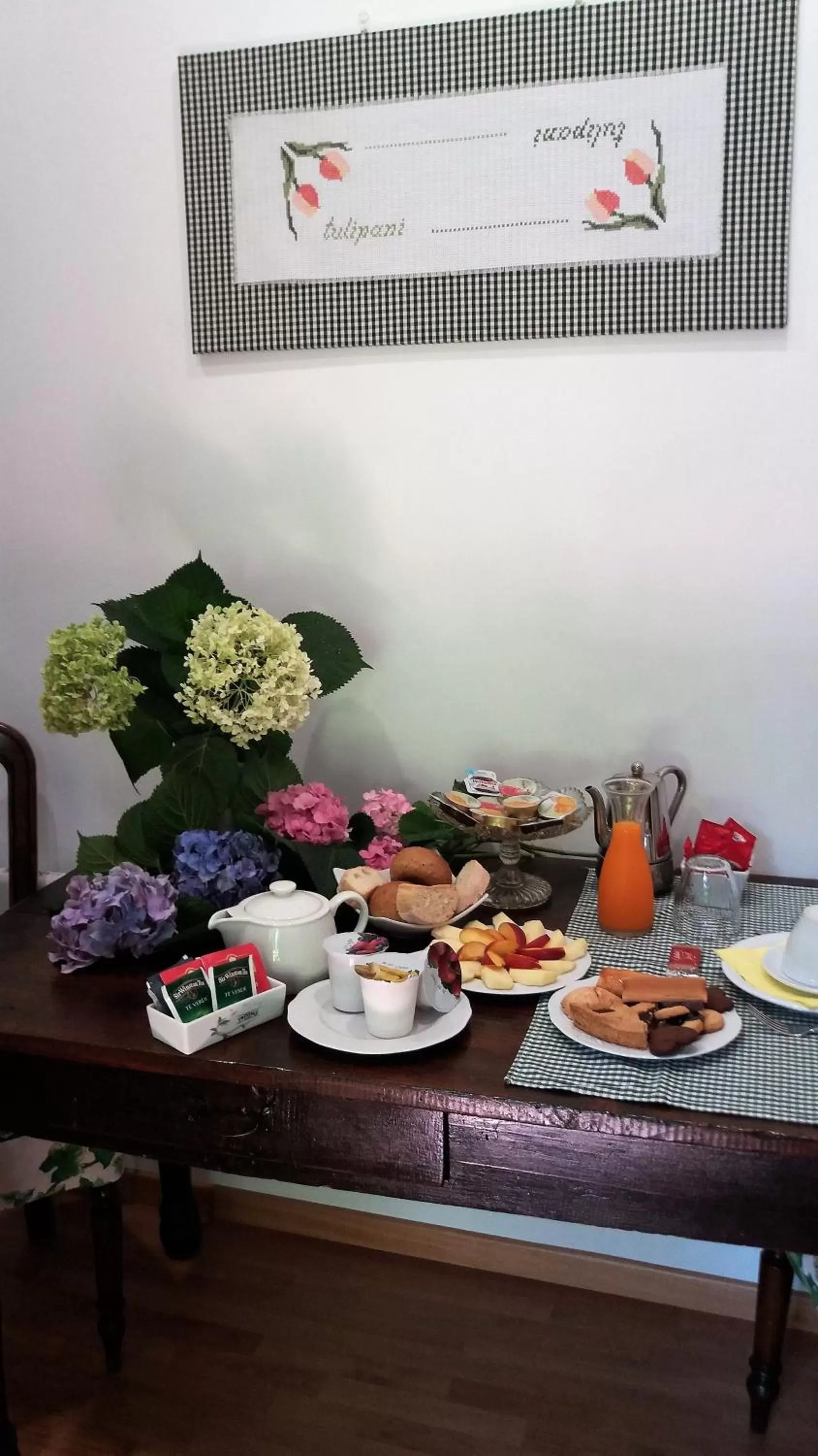 Food and drinks in B&B il Cortile Malpensa