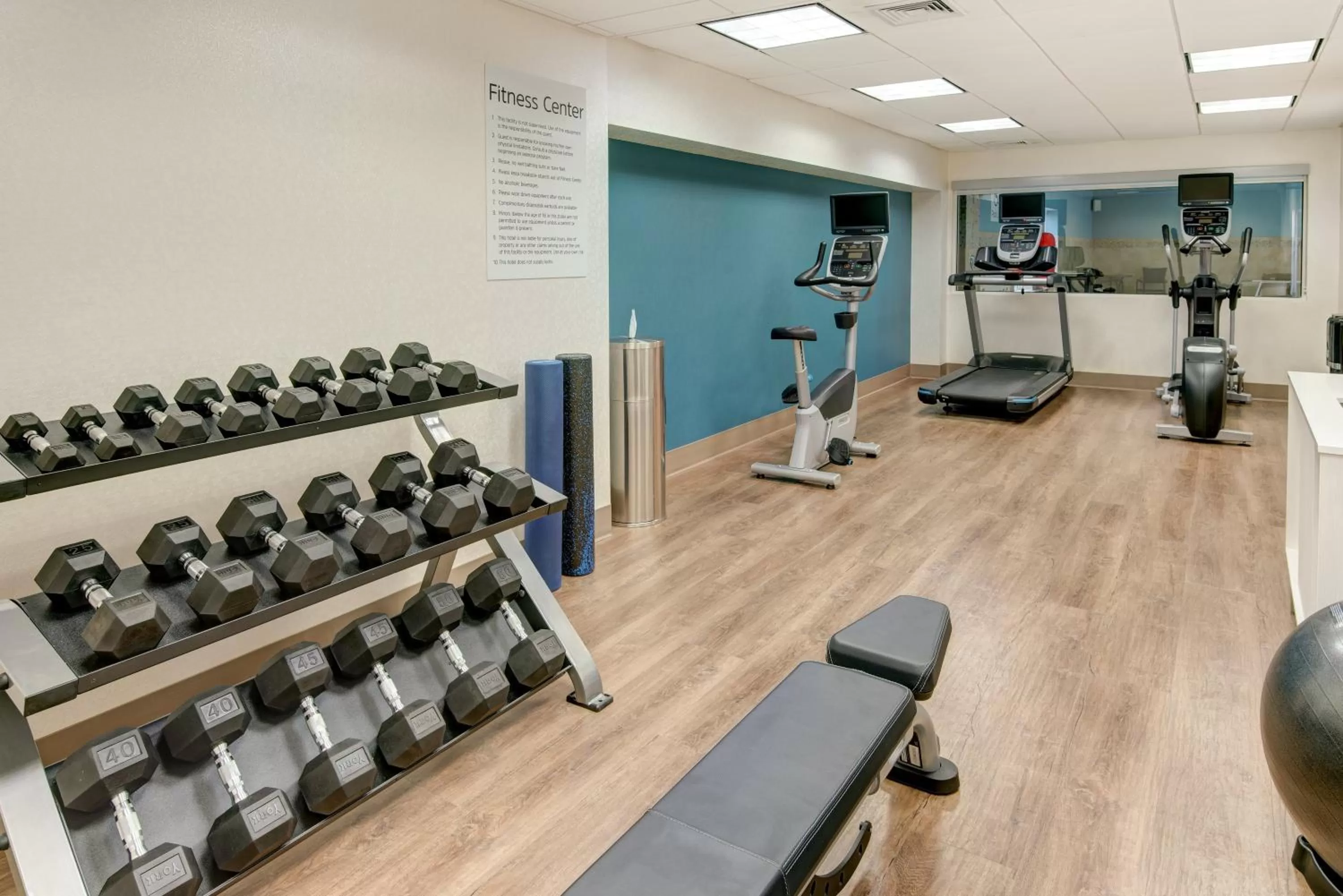 Fitness centre/facilities in Holiday Inn Express & Suites West Long Branch - Eatontown by IHG