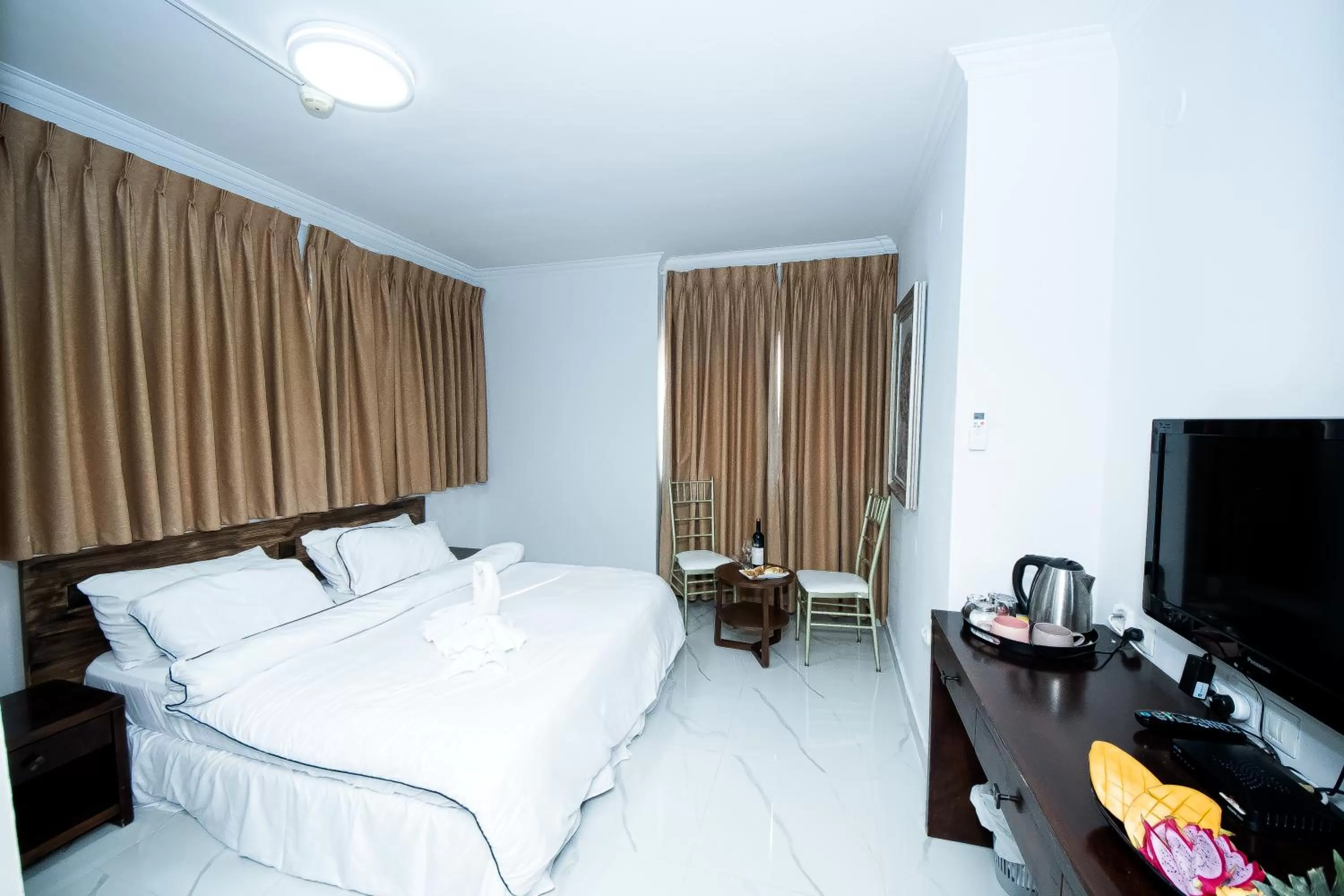 Bedroom, Bed in Haifa Peak