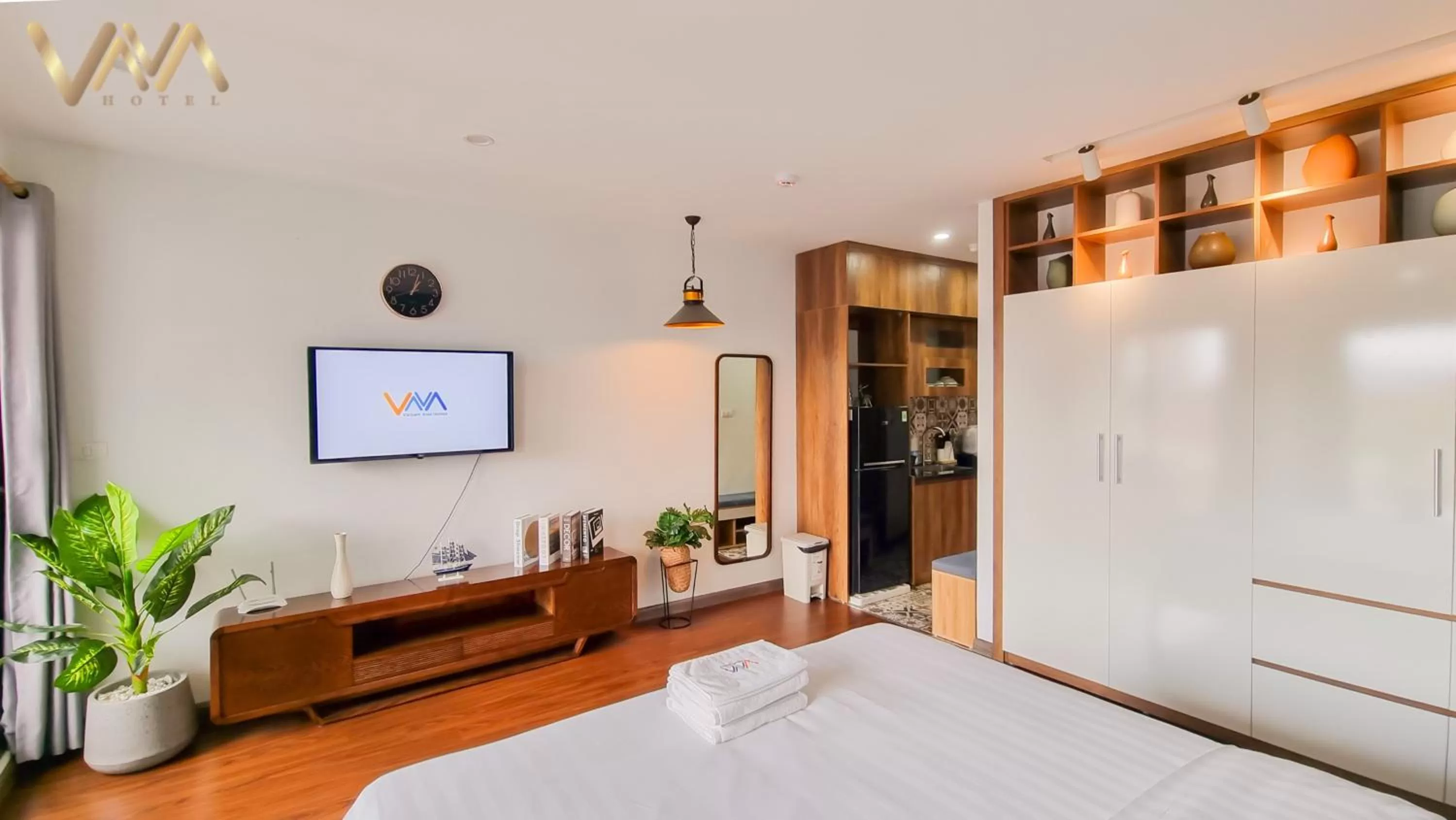 TV and multimedia, Bed in VNAHOMES Serviced Apartment