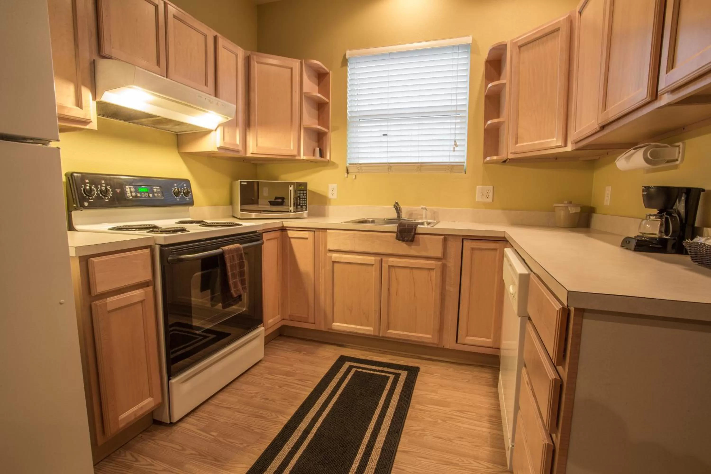 Kitchen or kitchenette in Inn at Wecoma