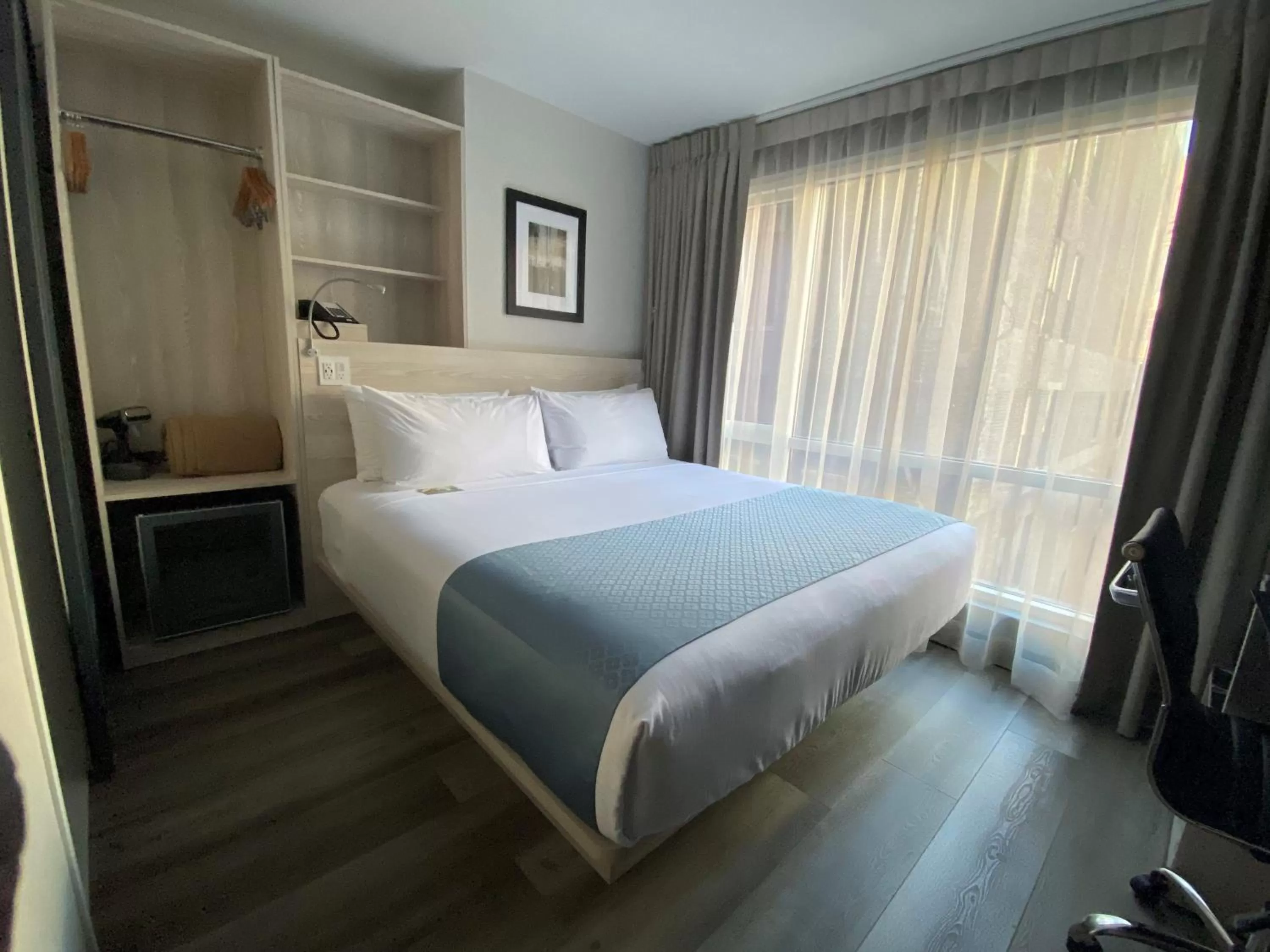 Bed in Wingate by Wyndham New York Midtown South/5th Ave