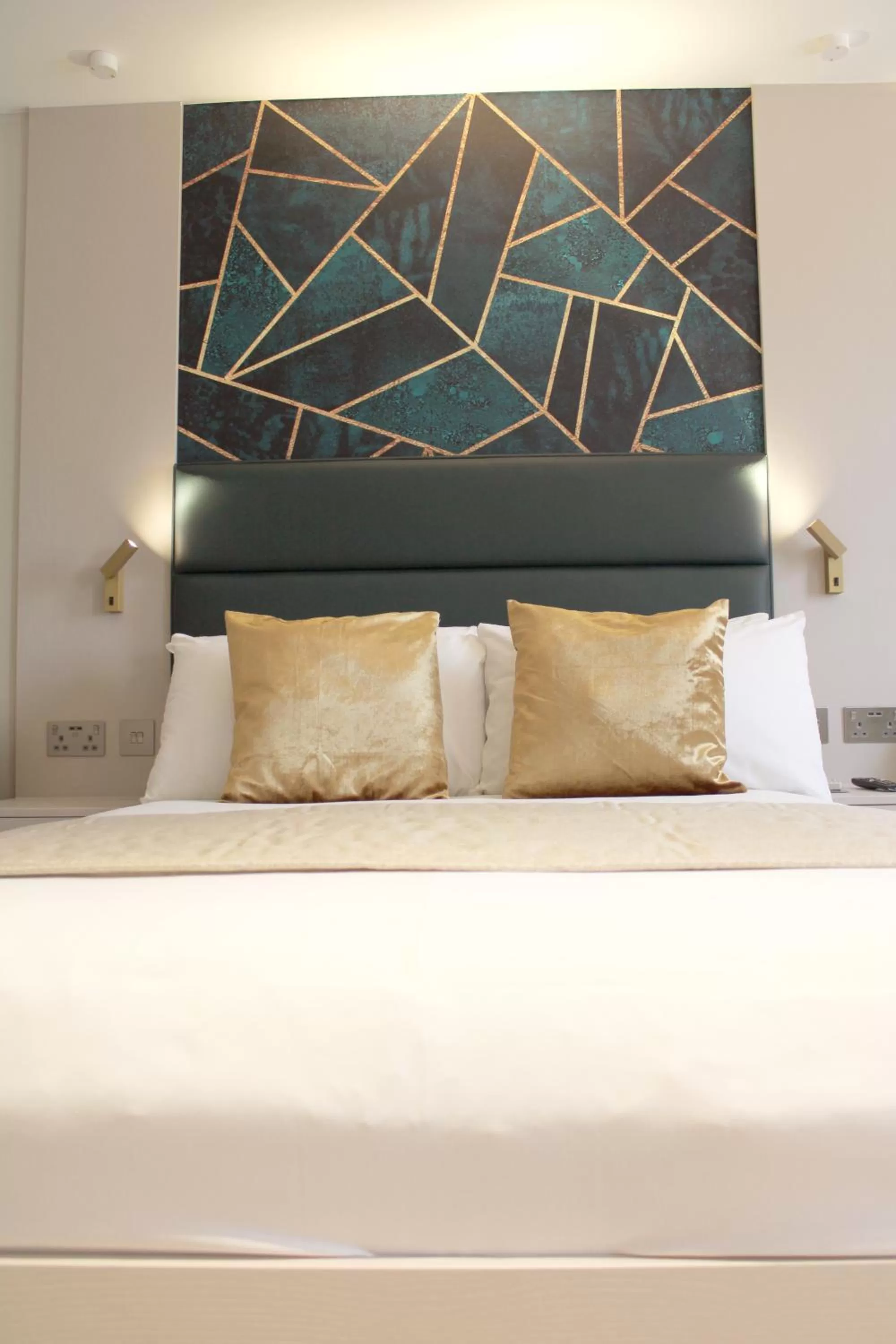 Bed in West End Lane II