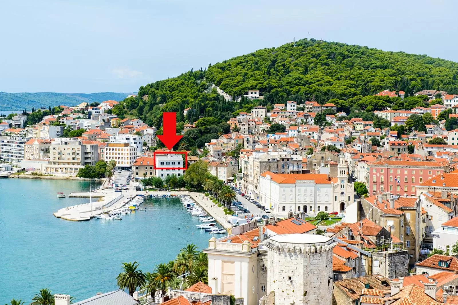 Property building in Belvedere Luxury Rooms - Breathtaking View