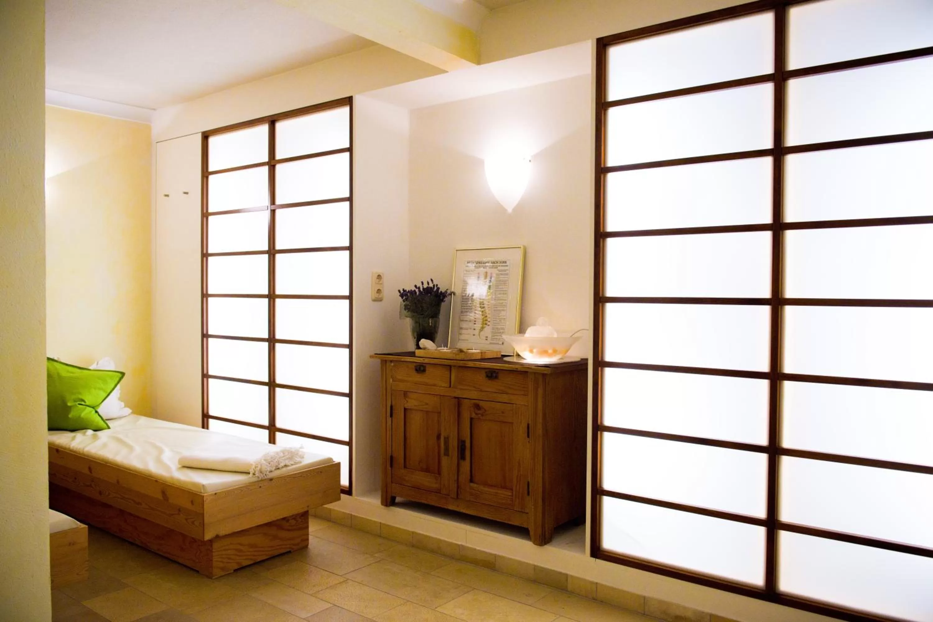 Spa and wellness centre/facilities, Bed in Romantik Hotel Hirschen