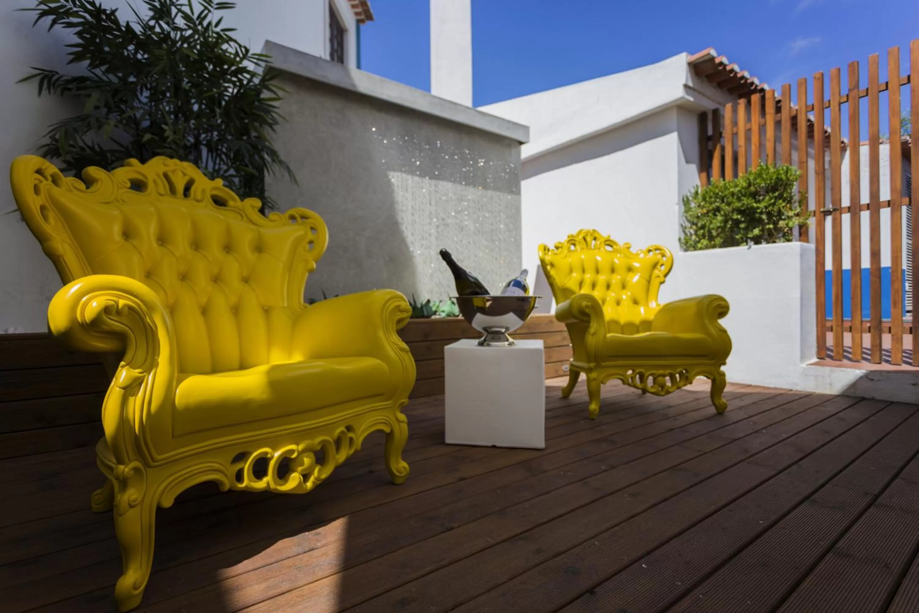 Patio in Josefa D`Obidos Hotel