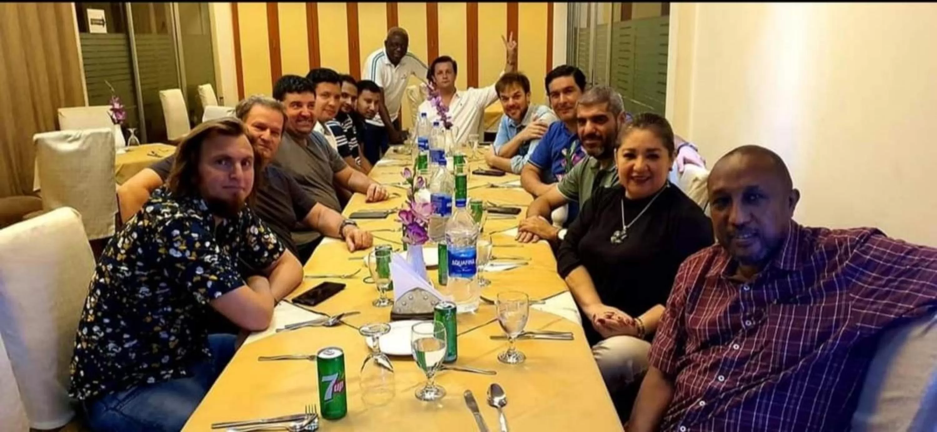 Restaurant/places to eat in Hotel Afford Inn