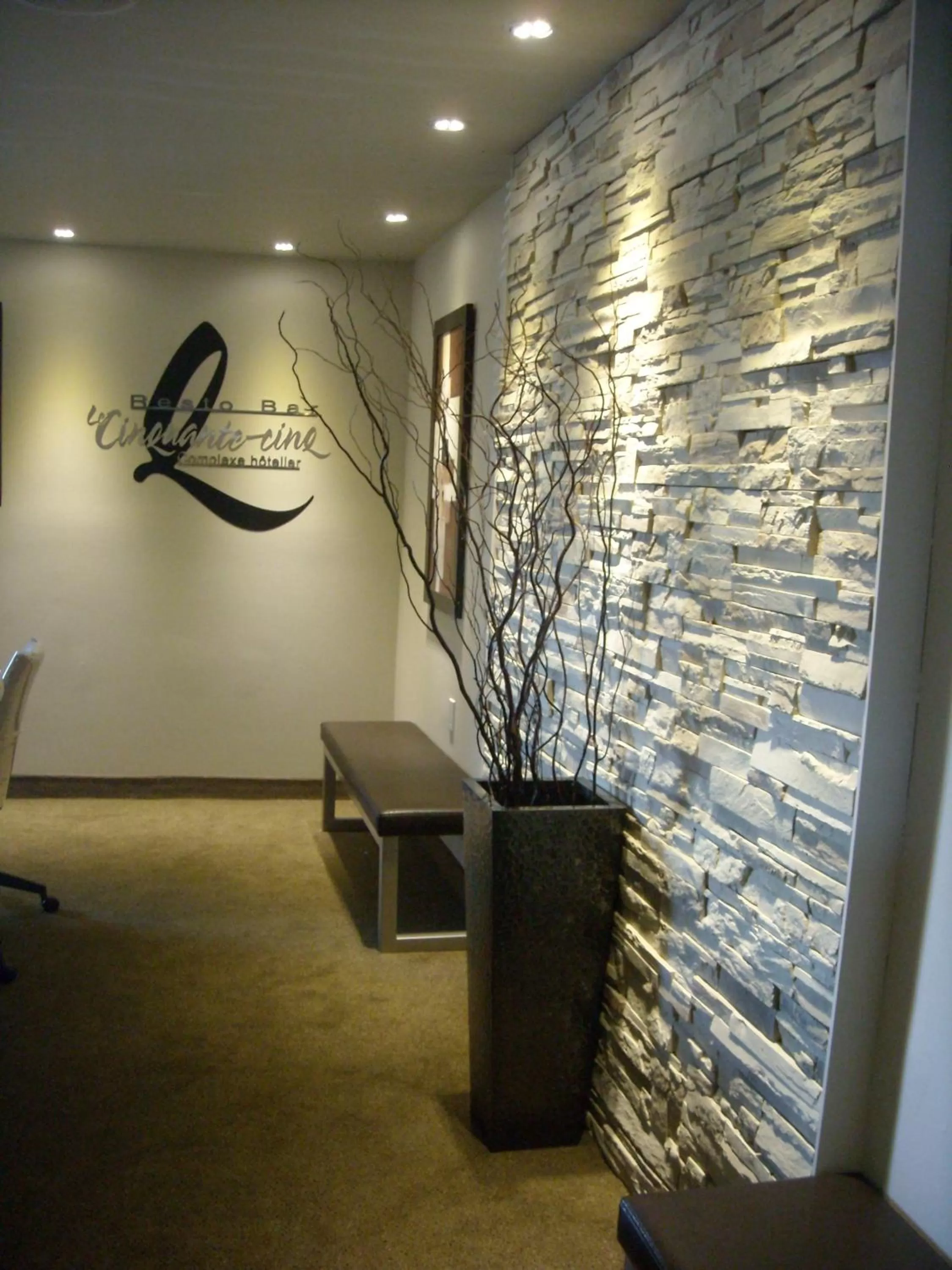 Banquet/Function facilities, Seating Area in Complexe Hotelier Le 55