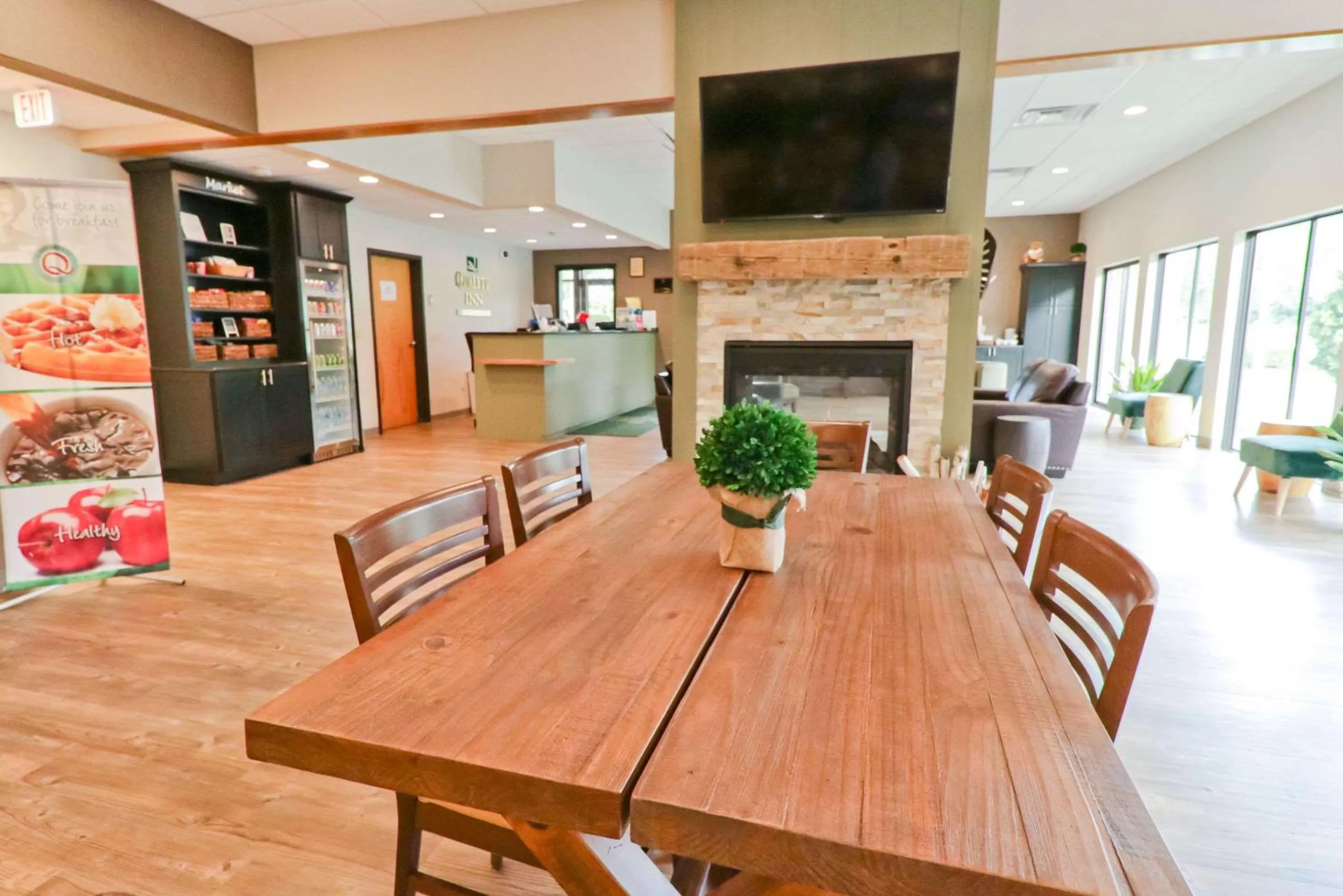 Restaurant/places to eat in Quality Inn Shelburne - Burlington