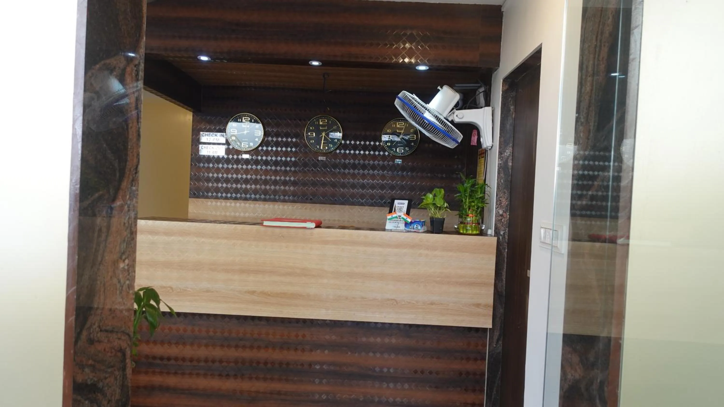 Lobby or reception in Wind Flower Regency - Near Kokilaben Hospital