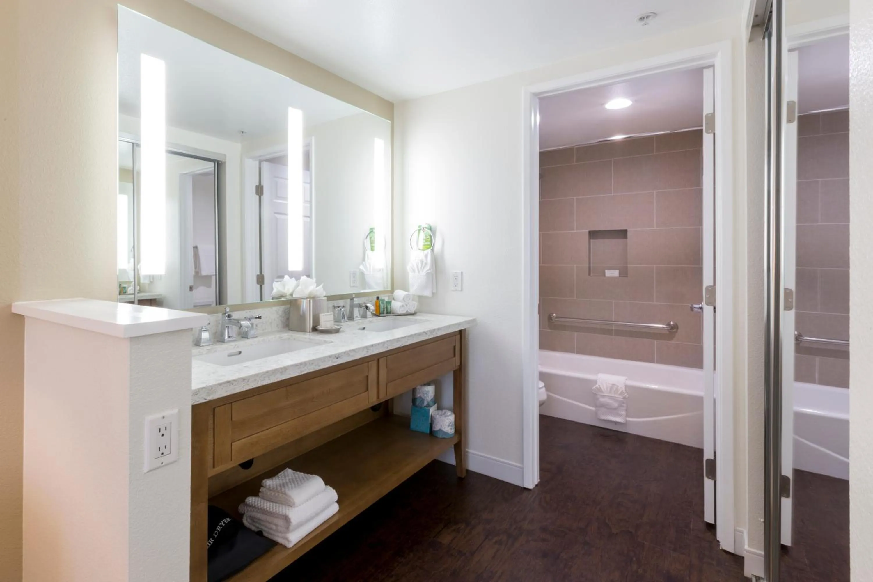 Bathroom in Grand Pacific Palisades Resort