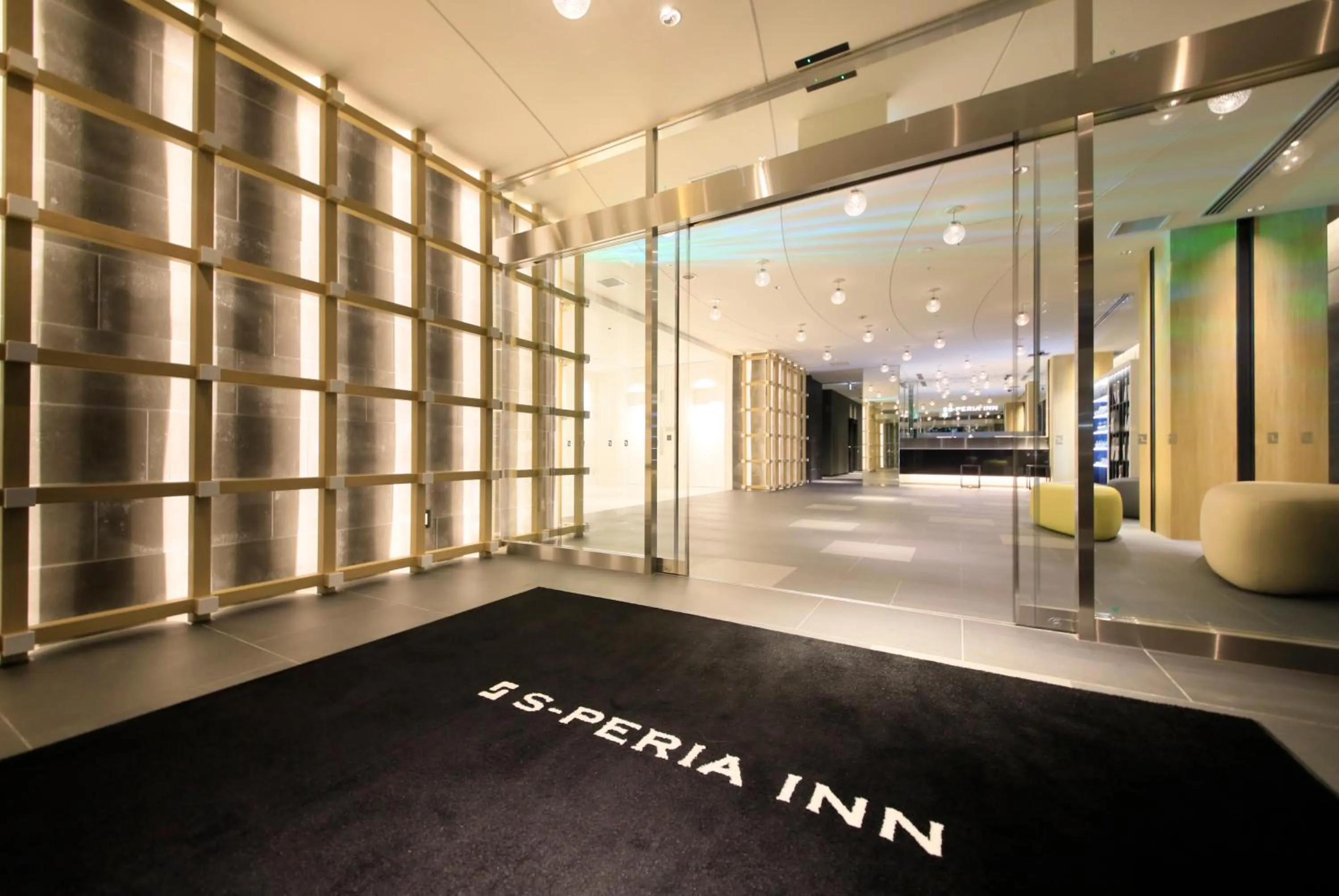 Facade/entrance in S-peria Inn Osaka Hommachi