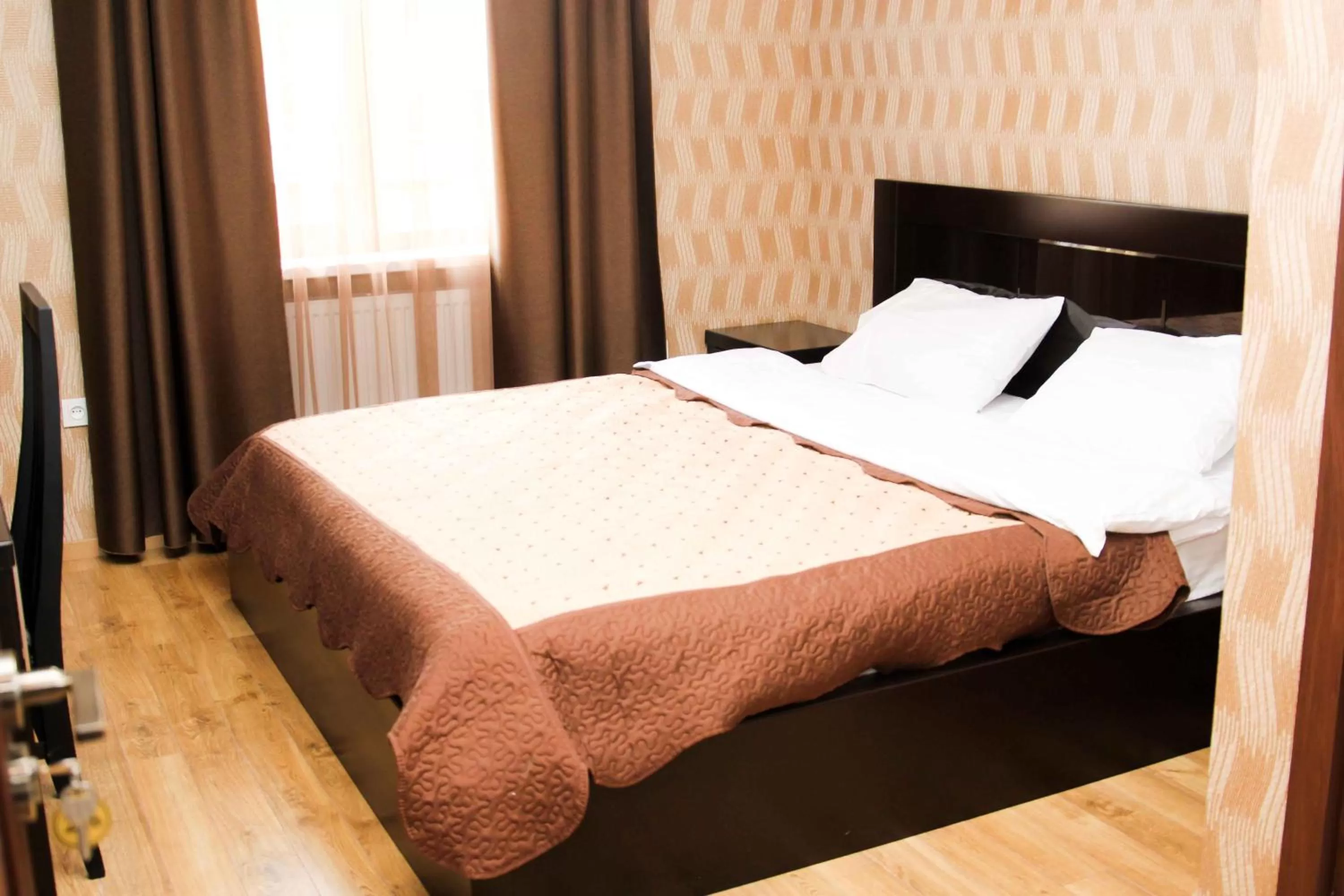 Bedroom, Bed in Hotel New Telavi