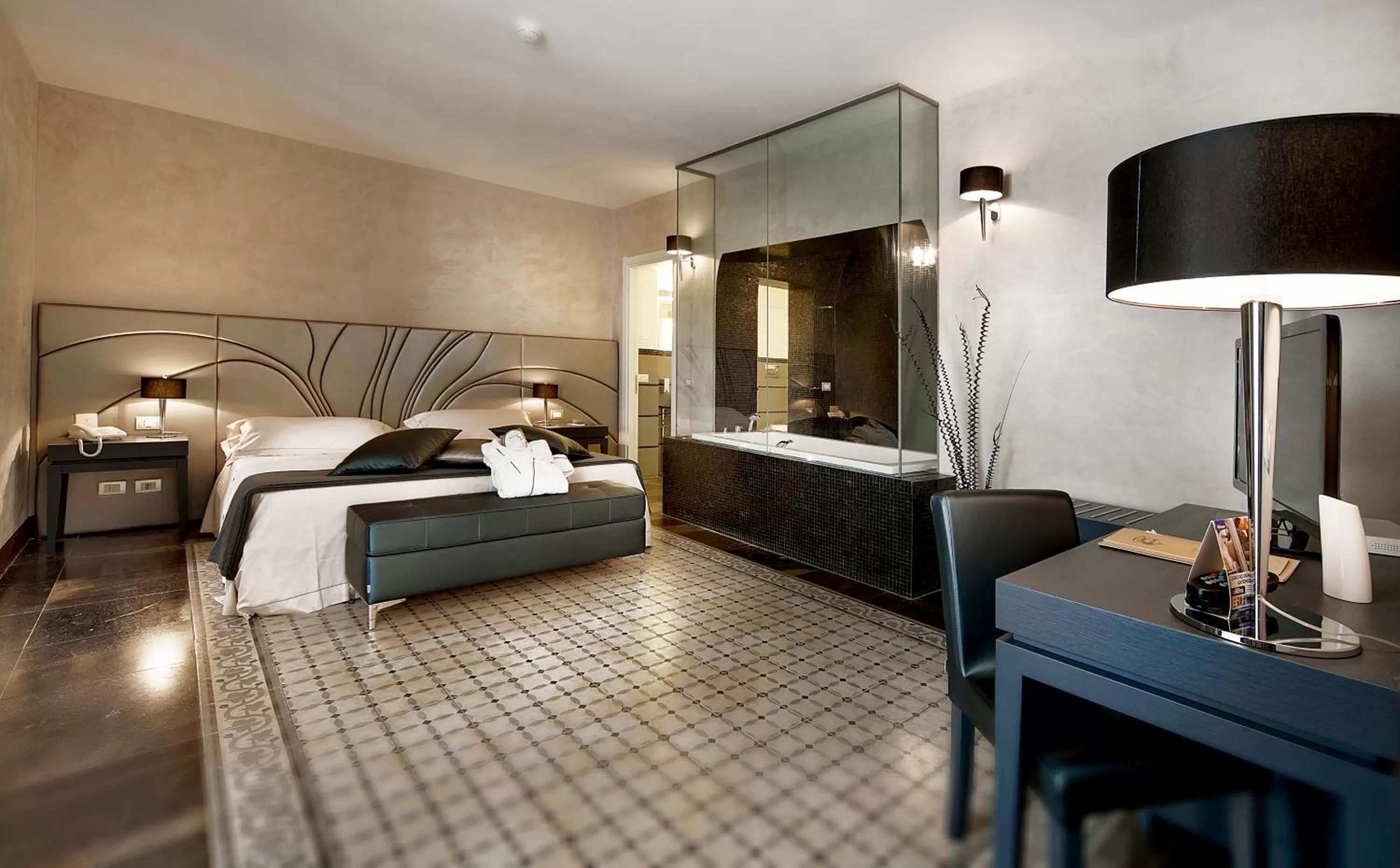 Suite in De Stefano Palace Luxury Hotel