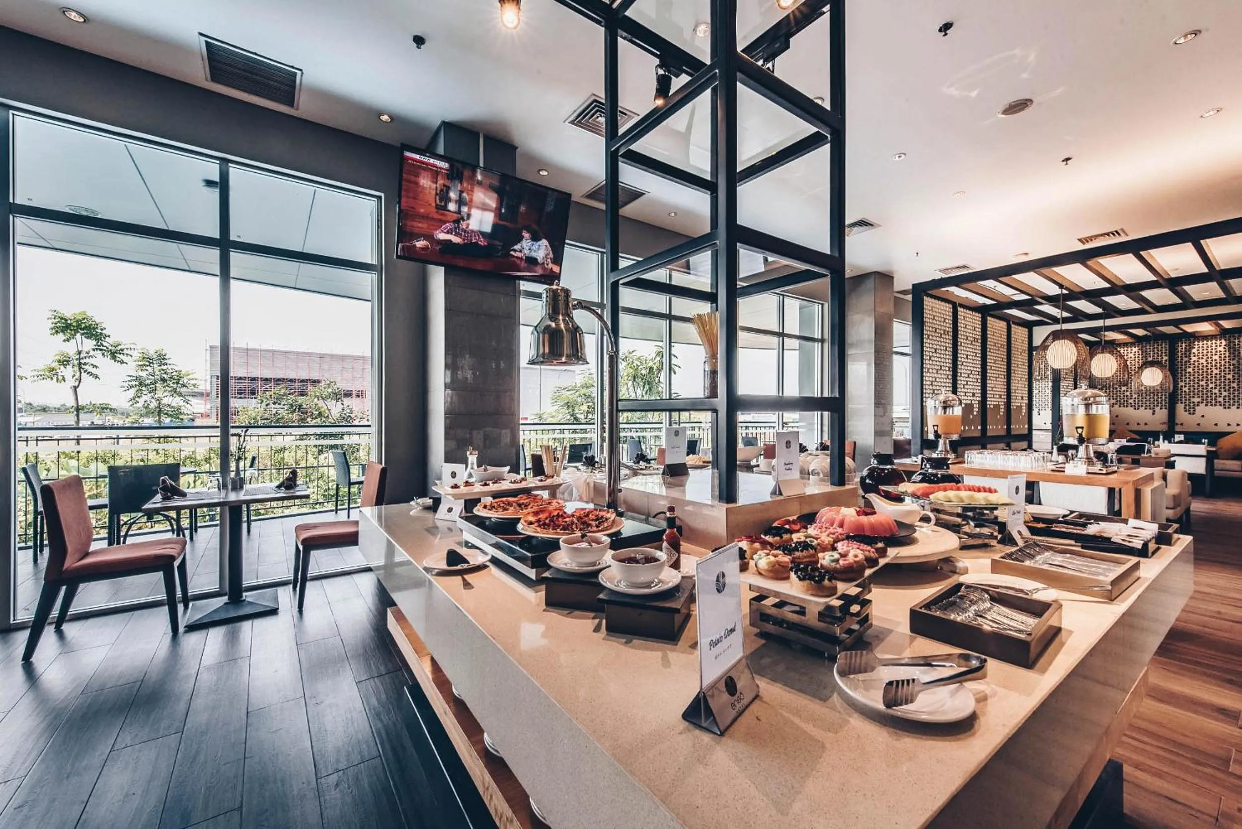 Asian breakfast in Enso Hotel