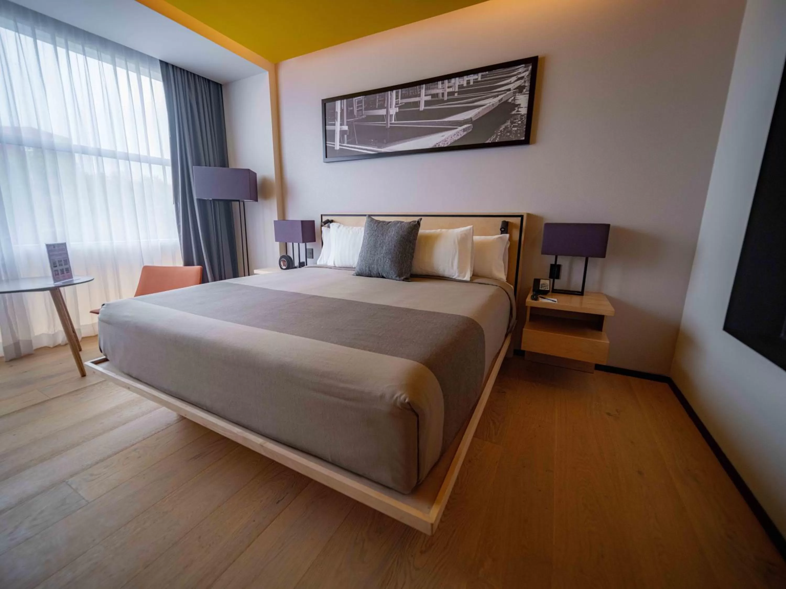 Bedroom, Bed in Galeria Plaza San Jeronimo