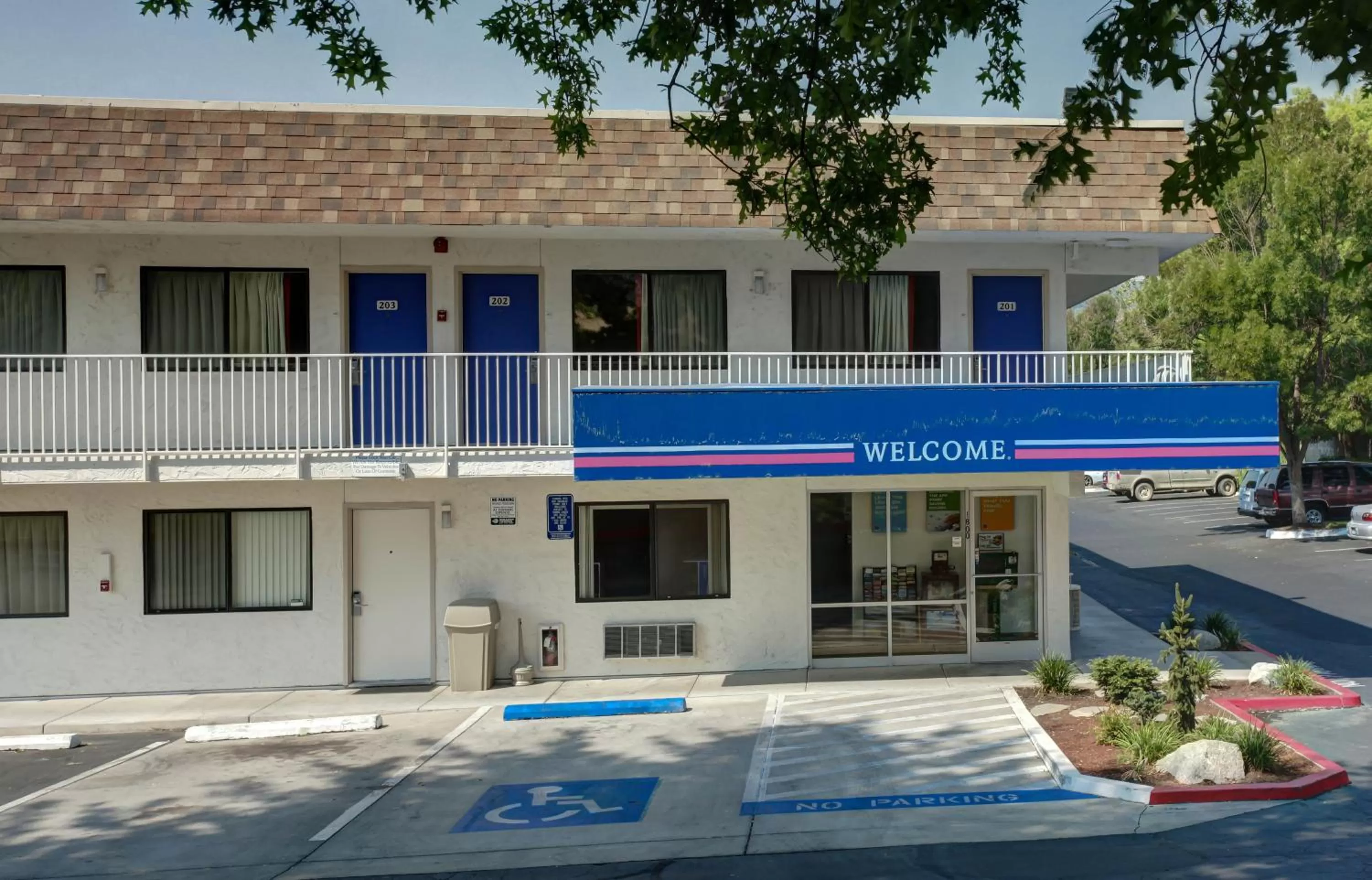 Facade/entrance in Motel 6-Grants Pass, OR
