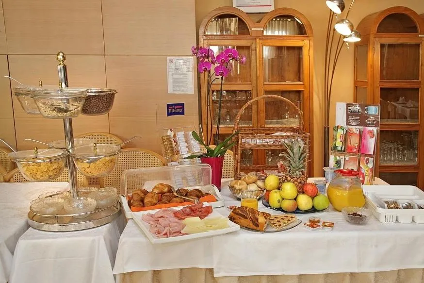 Food in Hotel Ristorante Miralago