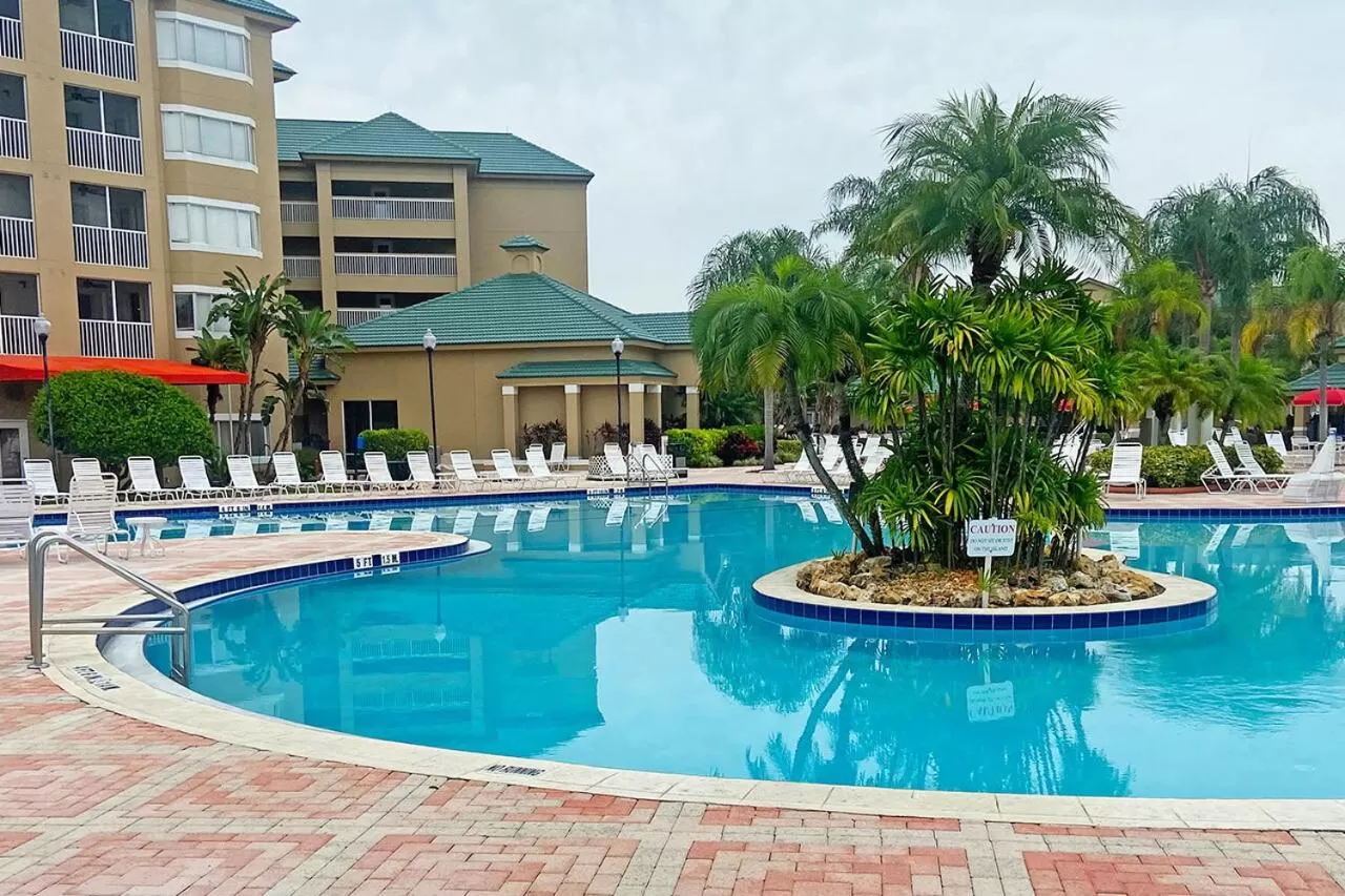 Swimming pool in Silver Lake Resort