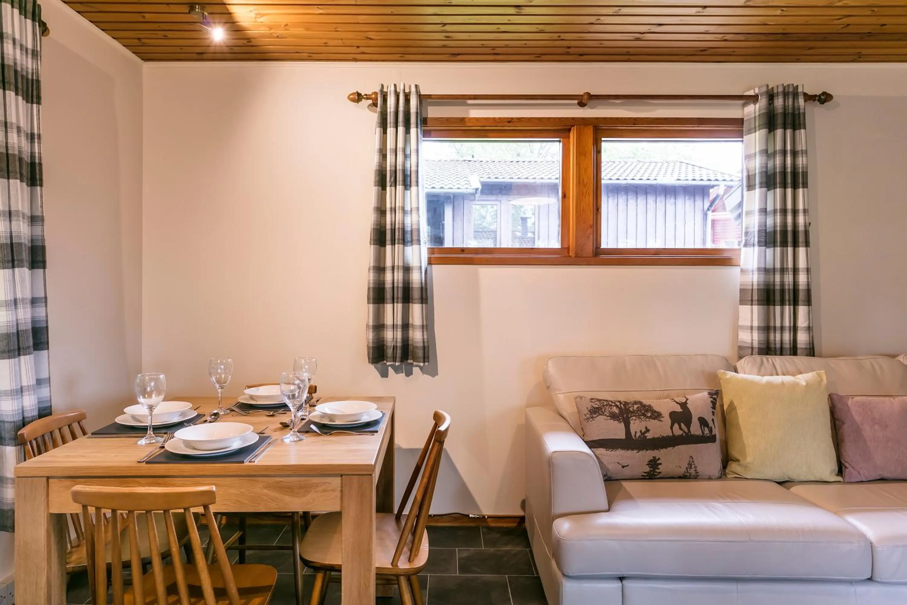 Living room in The Gamekeeper's Inn