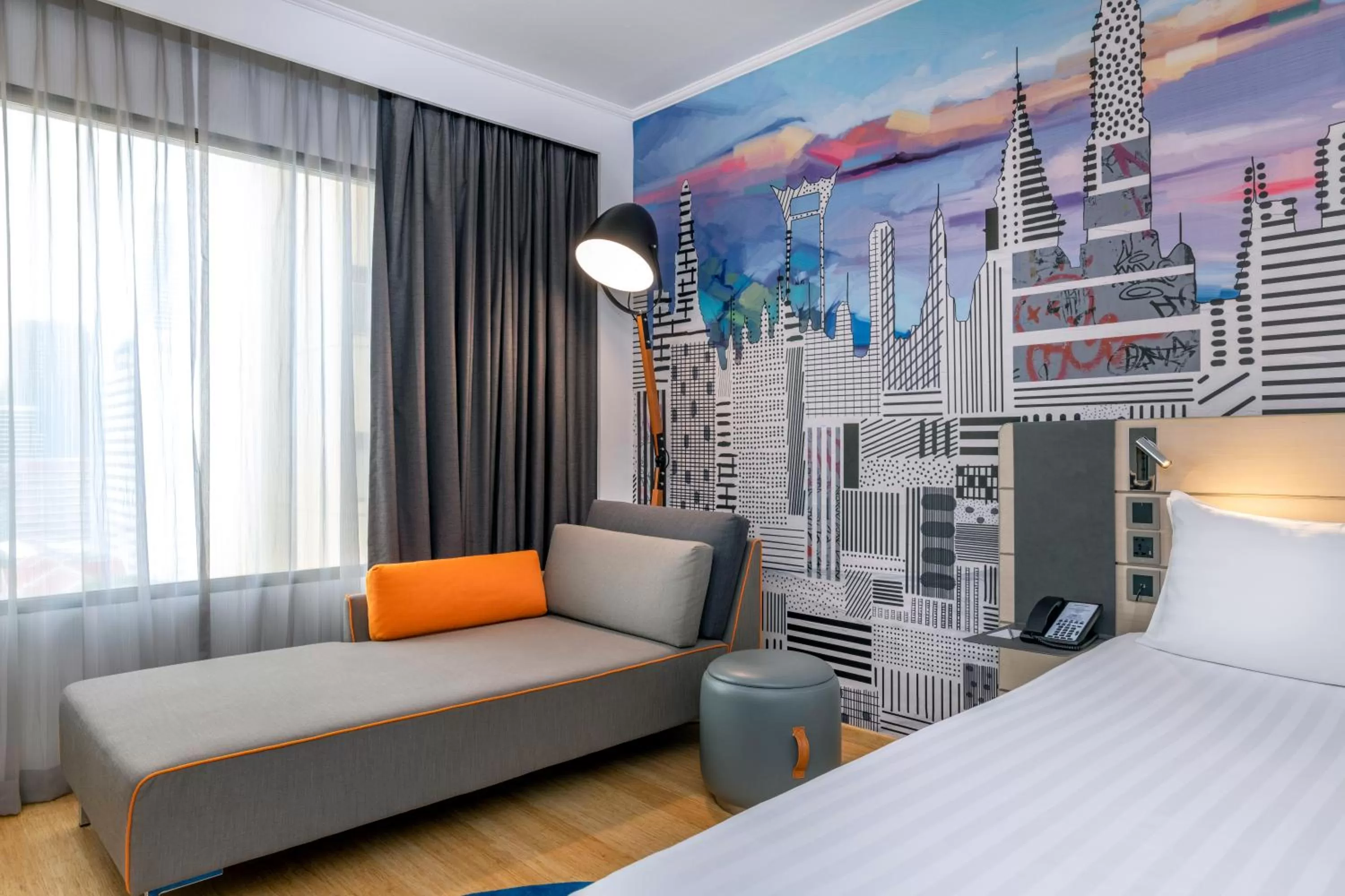 Seating area, Bed in Novotel Bangkok on Siam Square