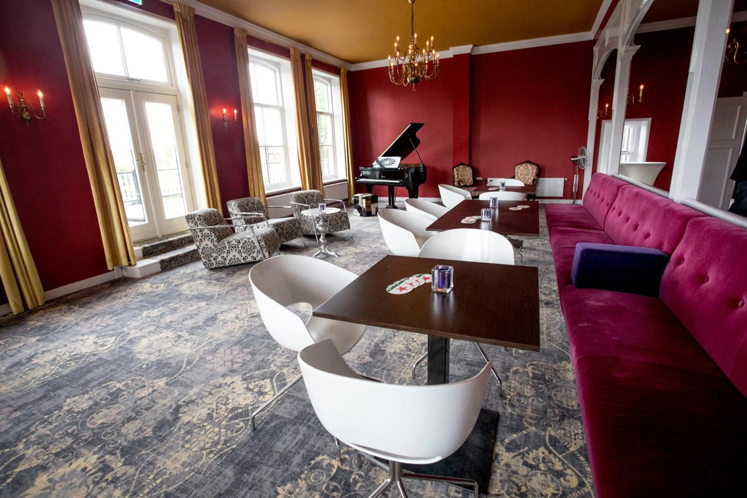 Business facilities in Hotel In't Holt 1654 Grand Café & Logement
