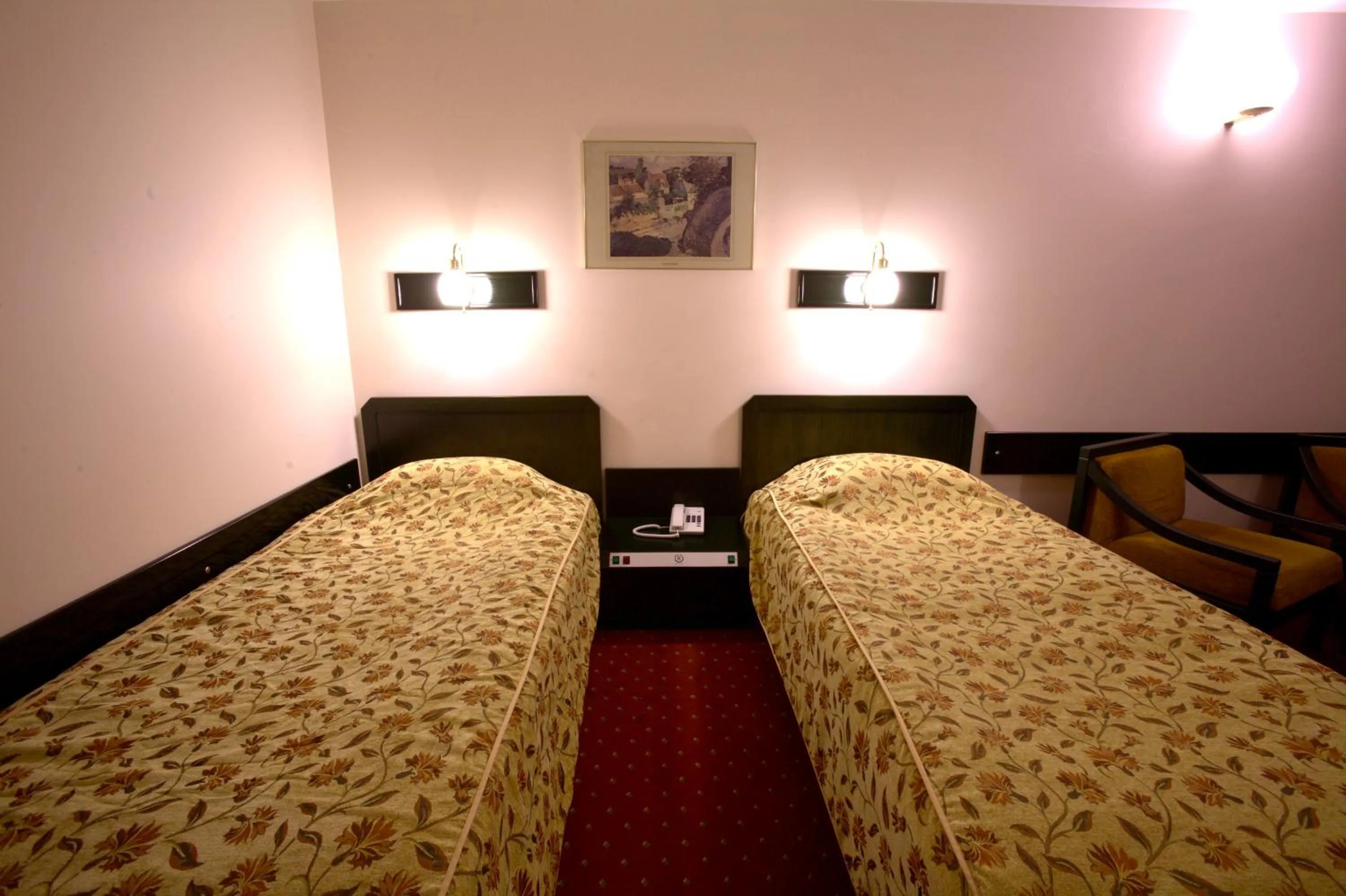 Bed in Istanbul Royal Hotel