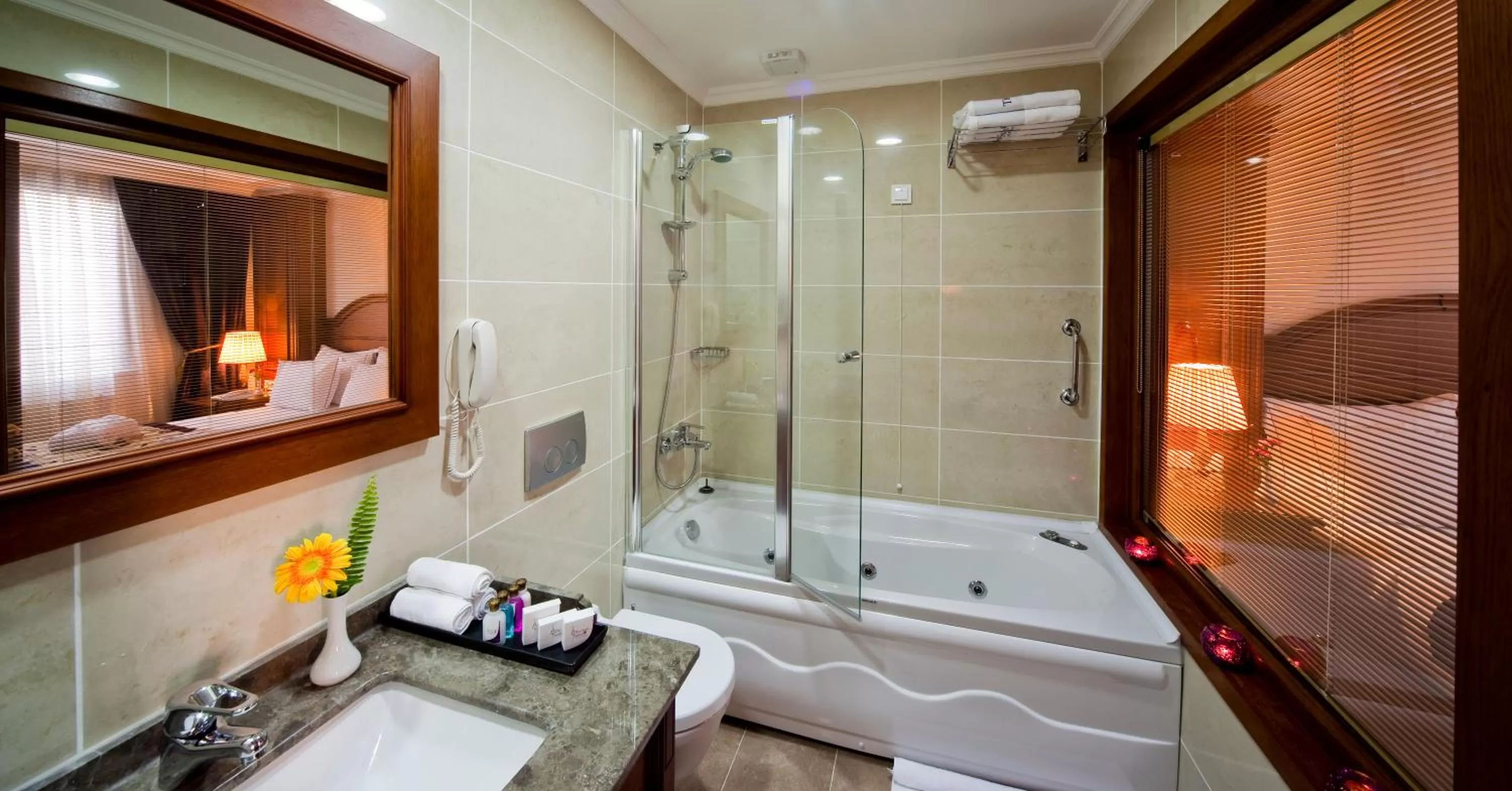 Bathroom in GLK PREMIER The Home Suites & Spa