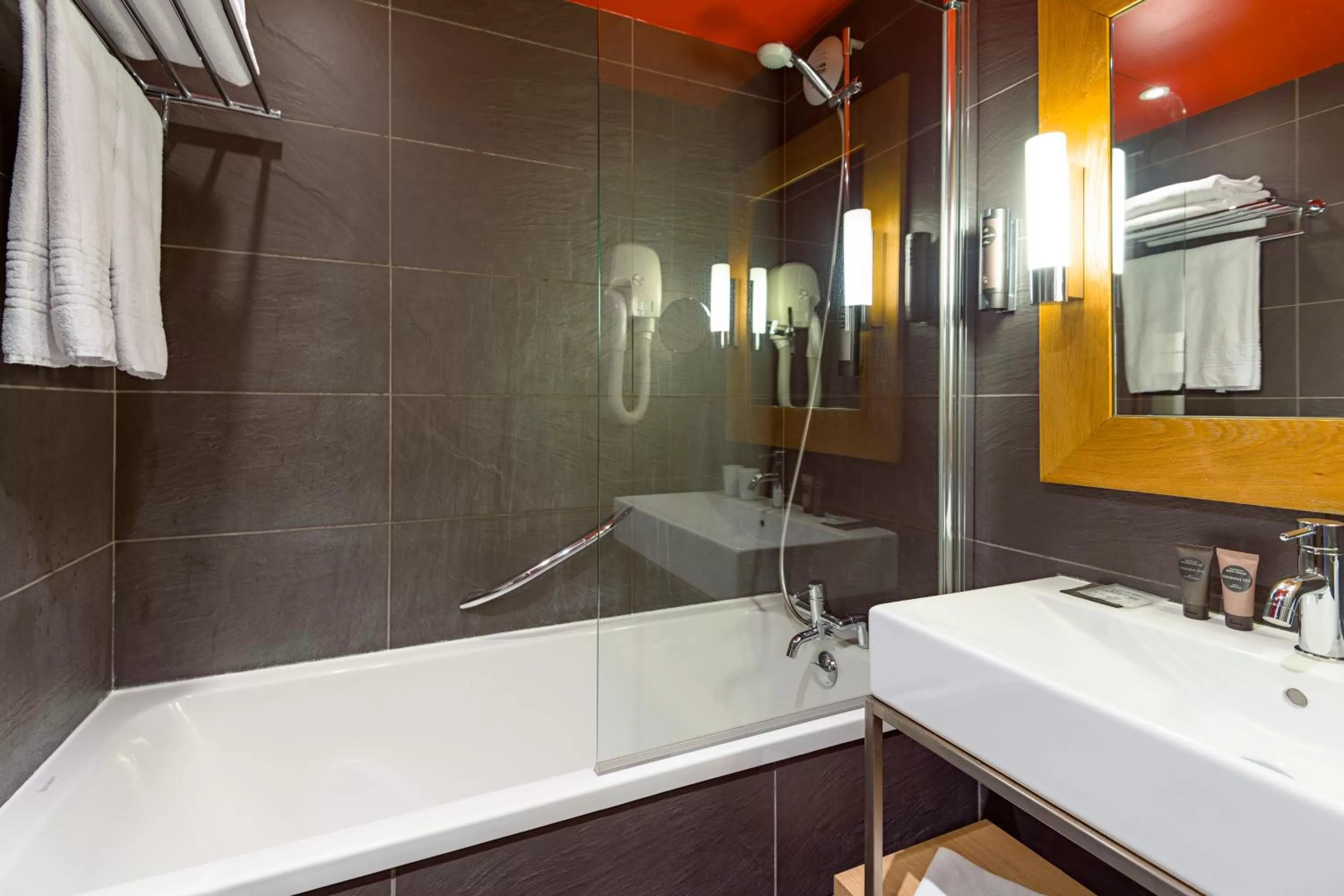 Superior Double or Twin Room in Hôtel Les Aiglons Chamonix