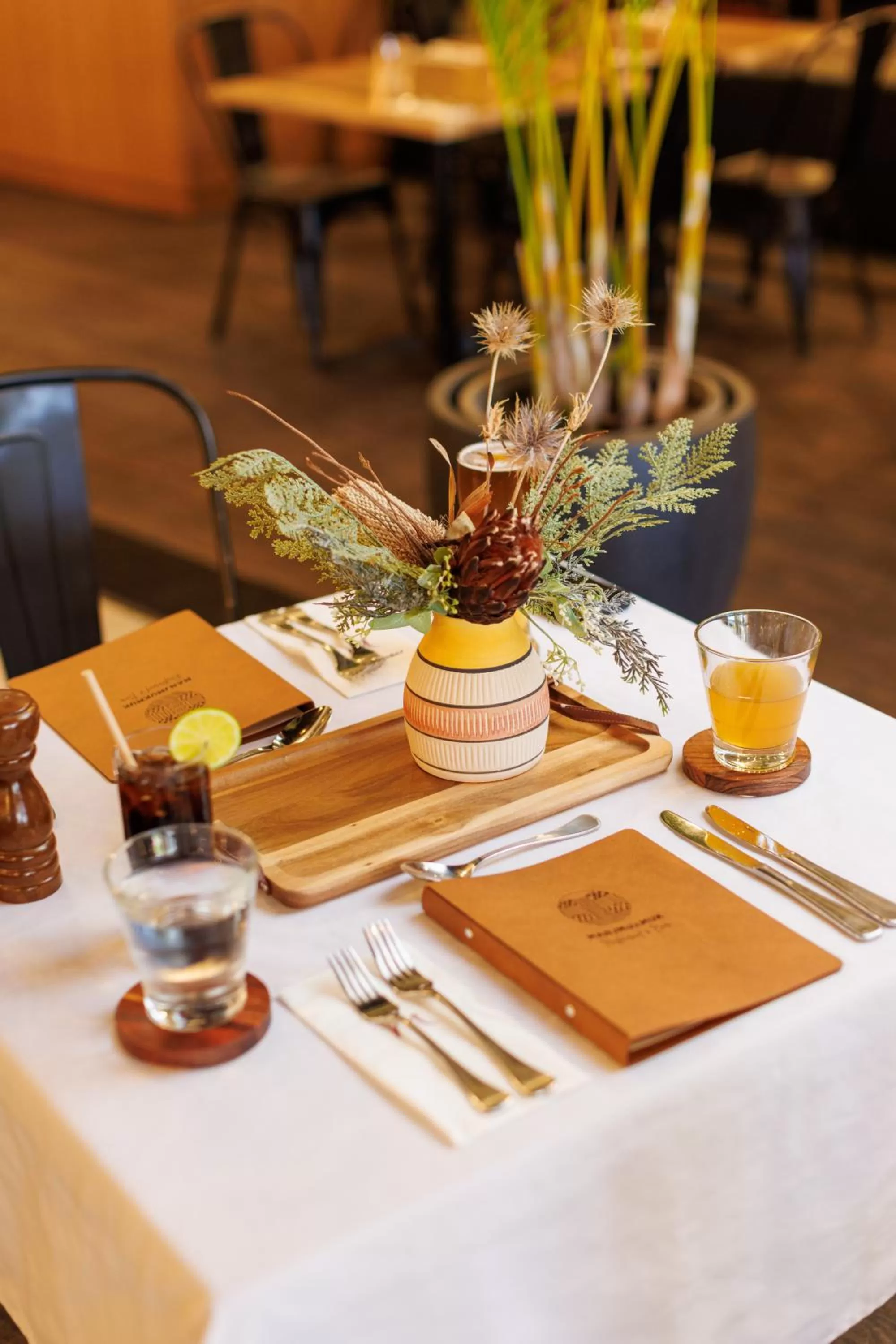 Restaurant/places to eat in Mercure Kakadu Crocodile