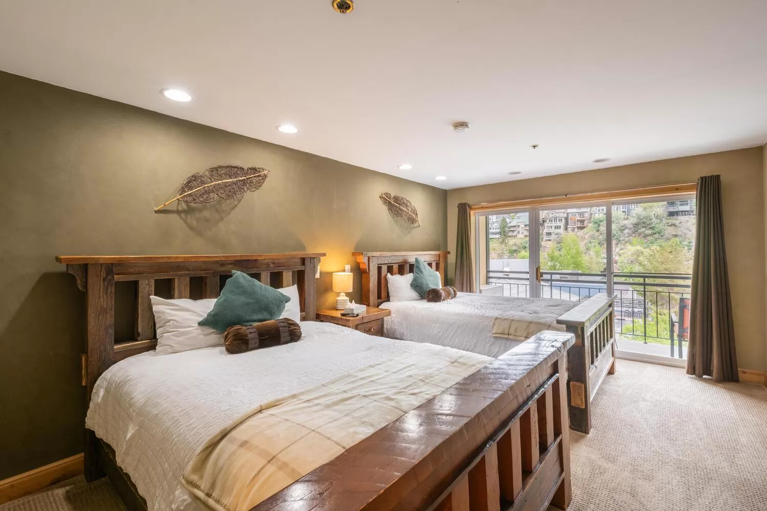 Bed in Treasure Mountain Inn