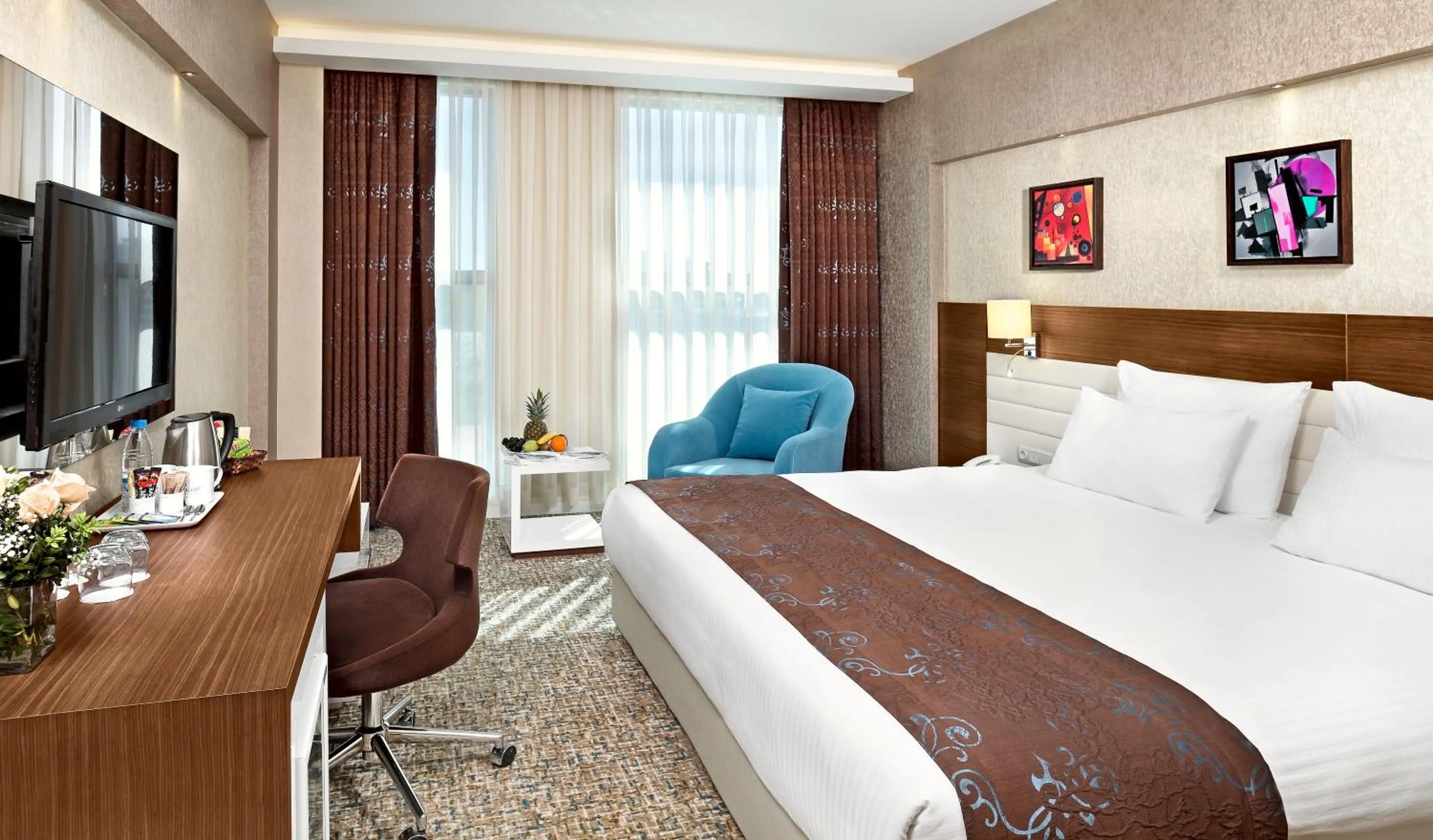 Living room, Bed in The Merlot Hotel Eskisehir