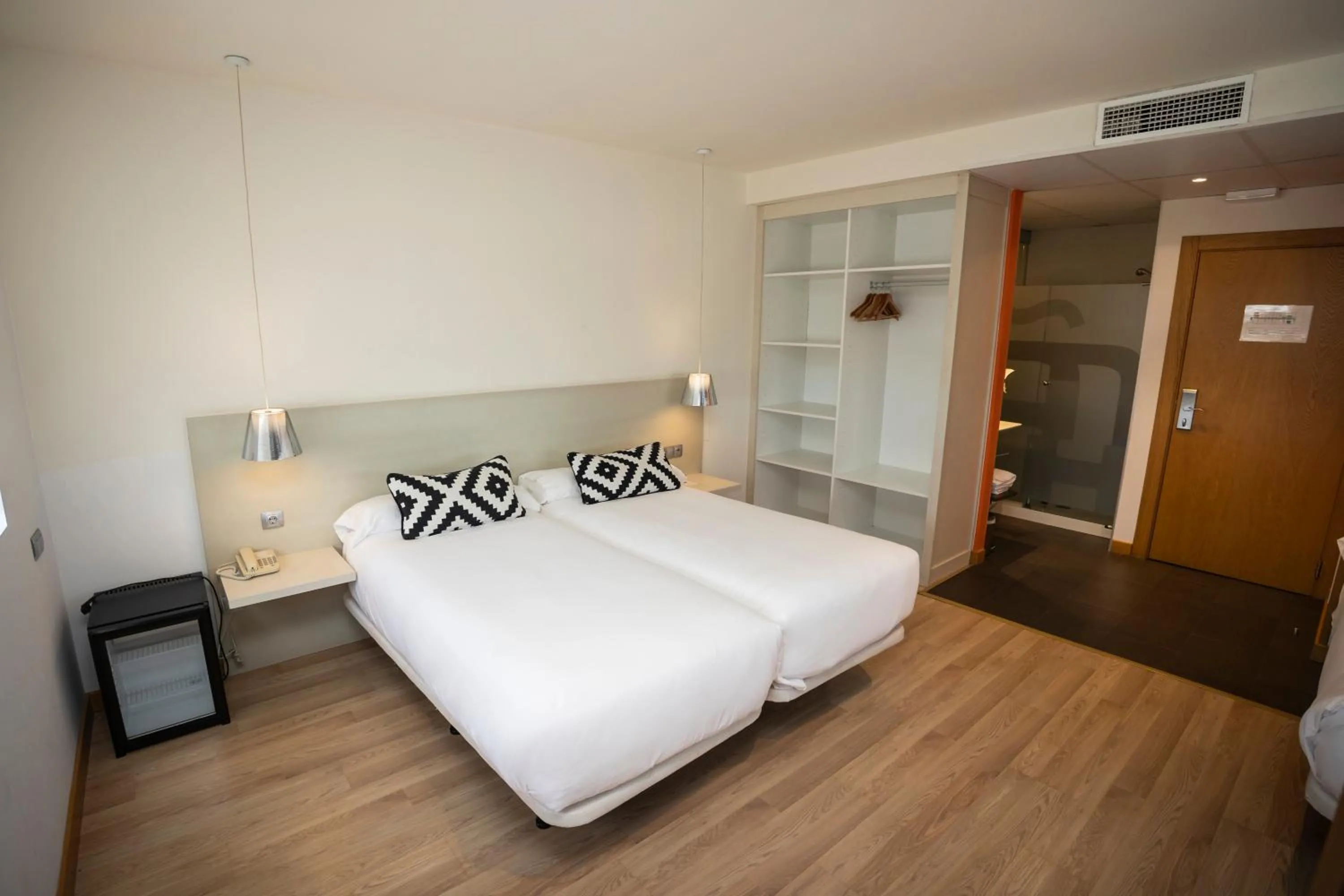 Photo of the whole room, Bed in Hotel Restaurante Cadosa