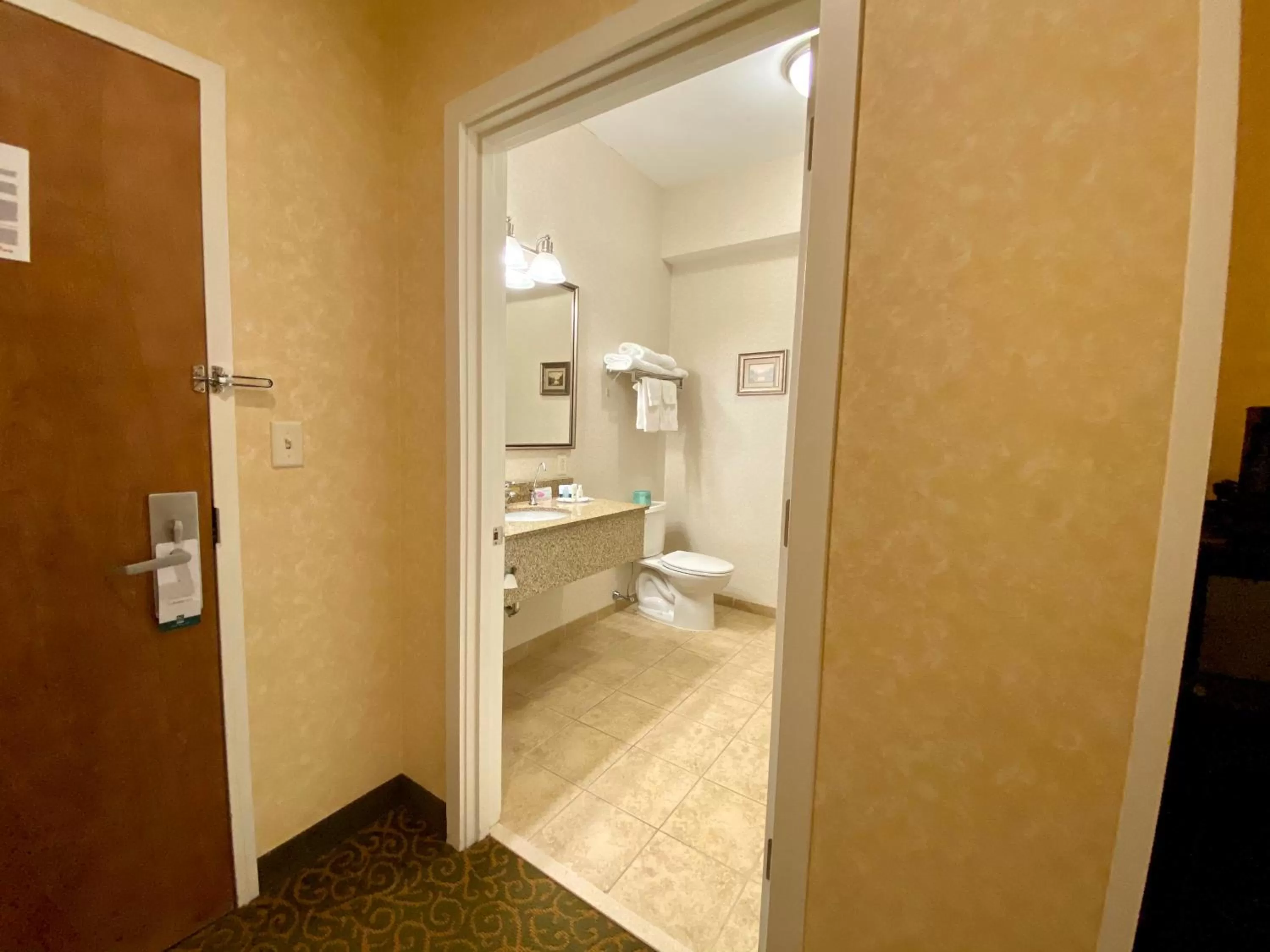 Bathroom in Maine Evergreen Hotel, an Ascend Collection Hotel