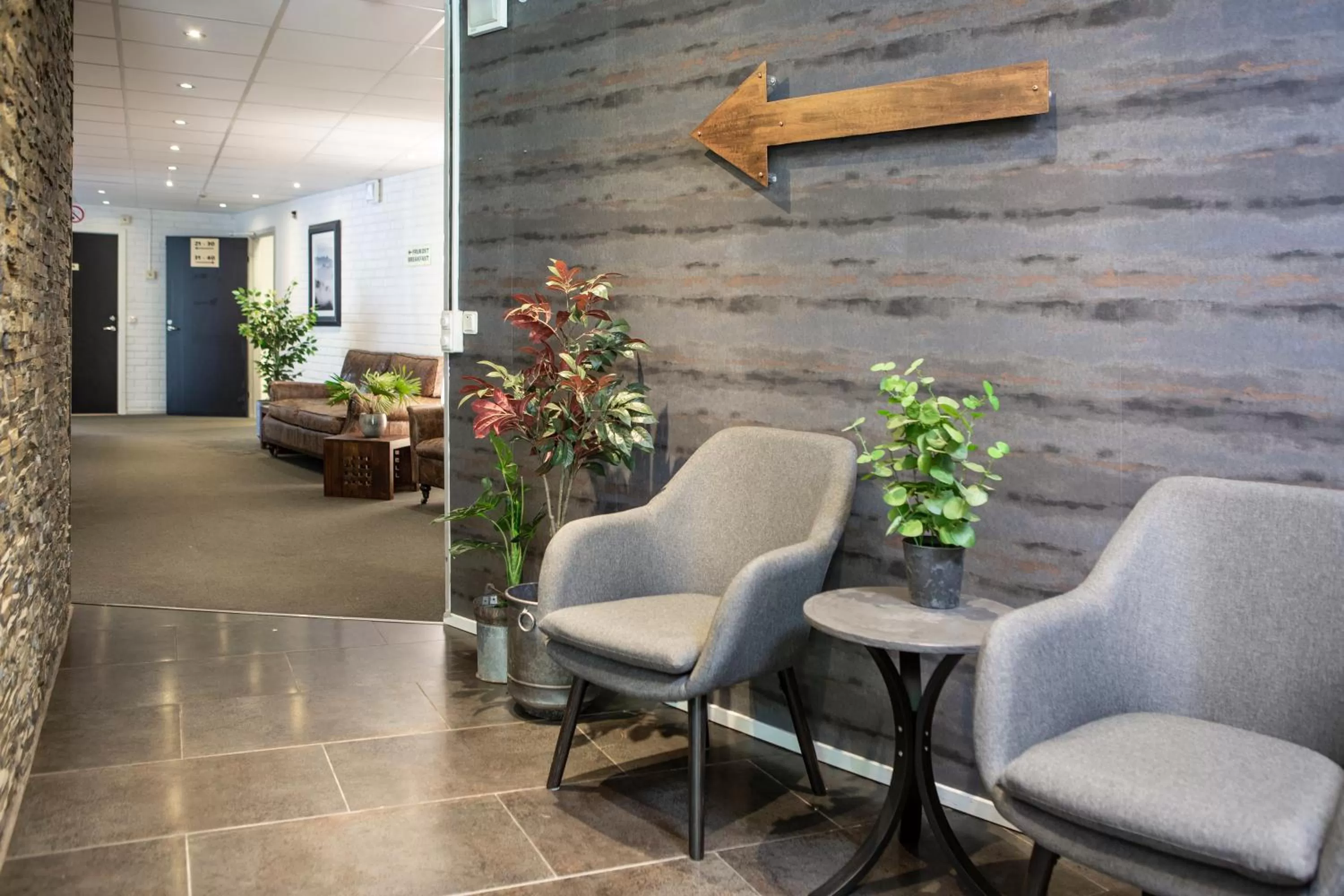 Seating area in Hotell Solhem Park