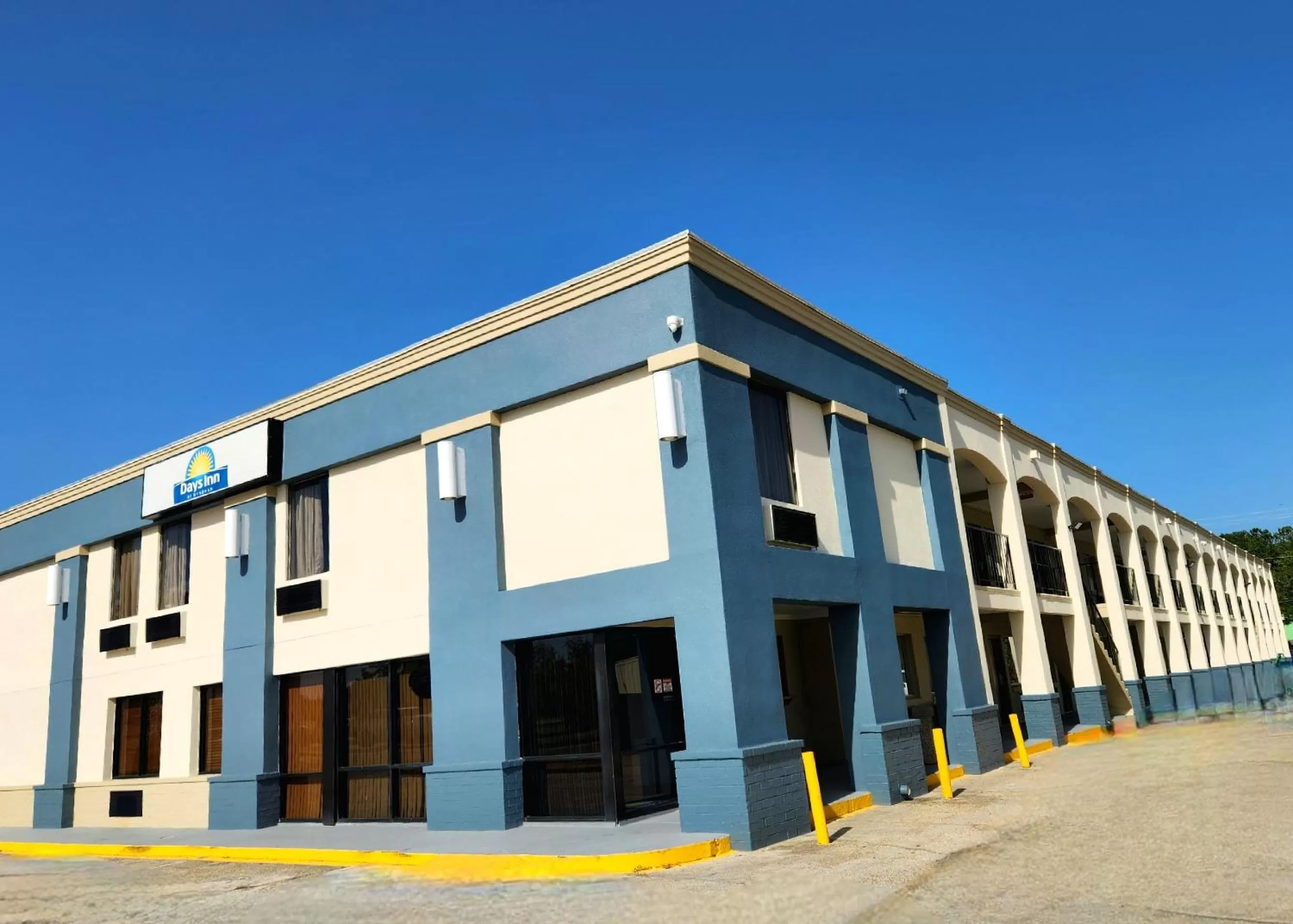 Property building in Days Inn by Wyndham Slidell