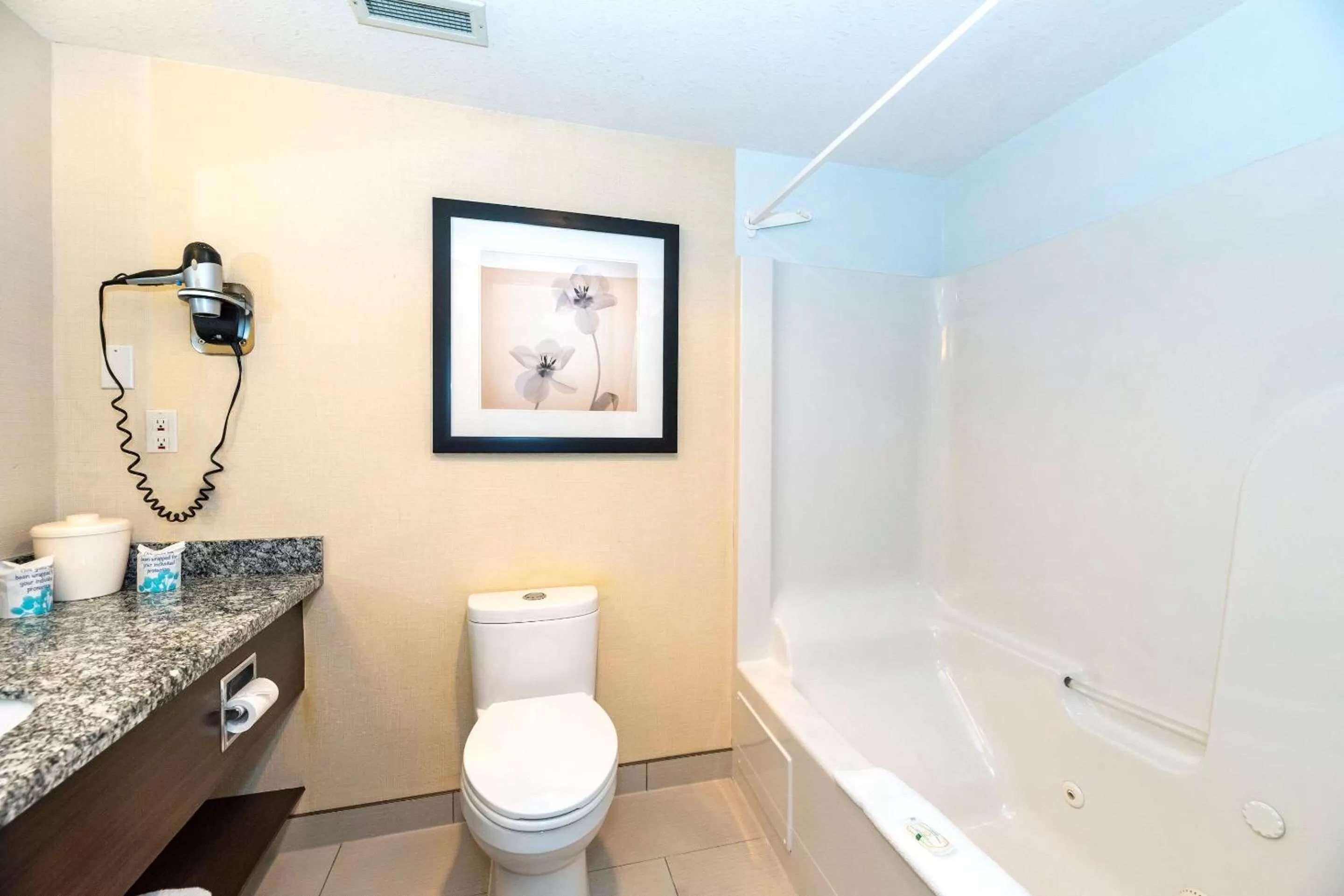 Bathroom in Prestige Riverside Lodge Quesnel