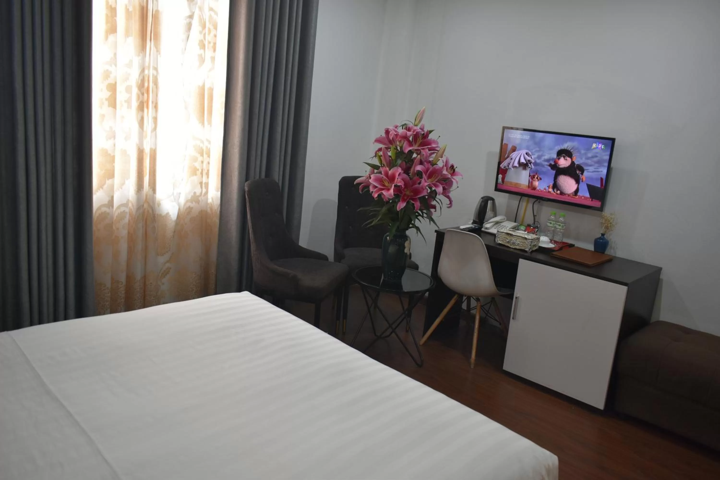 Photo of the whole room, Bed in Hanoi Aria Central Hotel & Spa