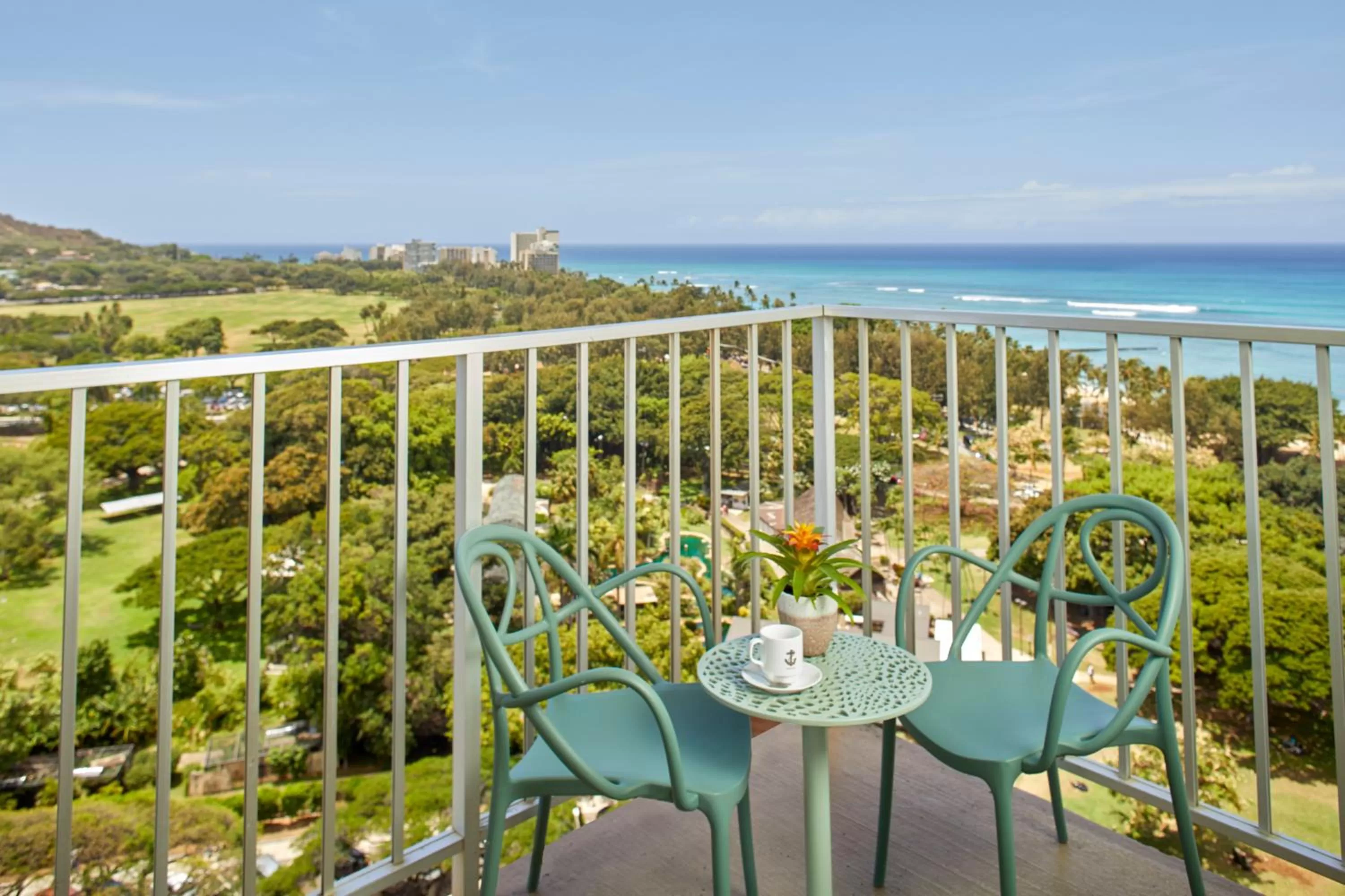 Balcony/Terrace in Queen Kapiolani Hotel