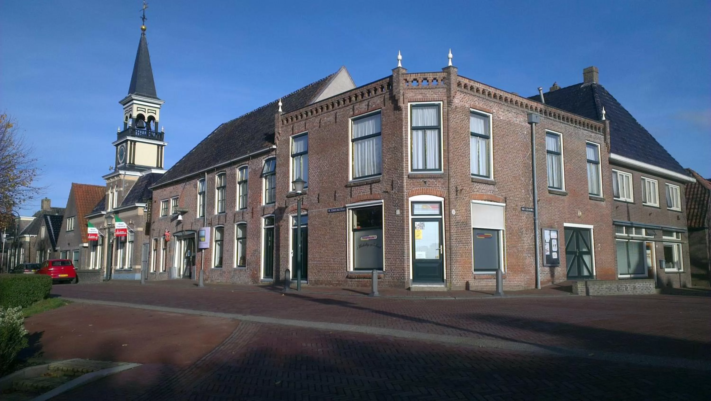 Facade/entrance in Logement 'De witte klok'