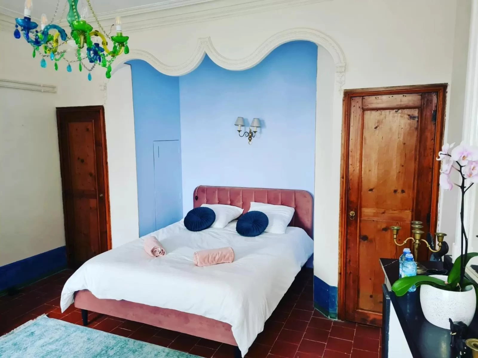 Bed in Les 2 Drôles d'Oiseaux