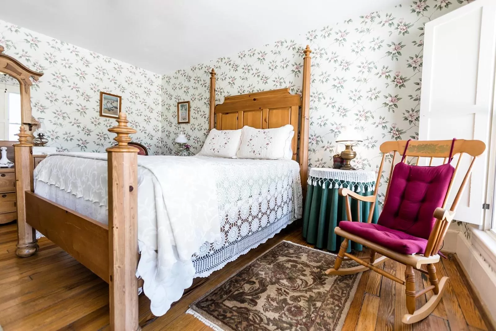 Bed in The Babcock House