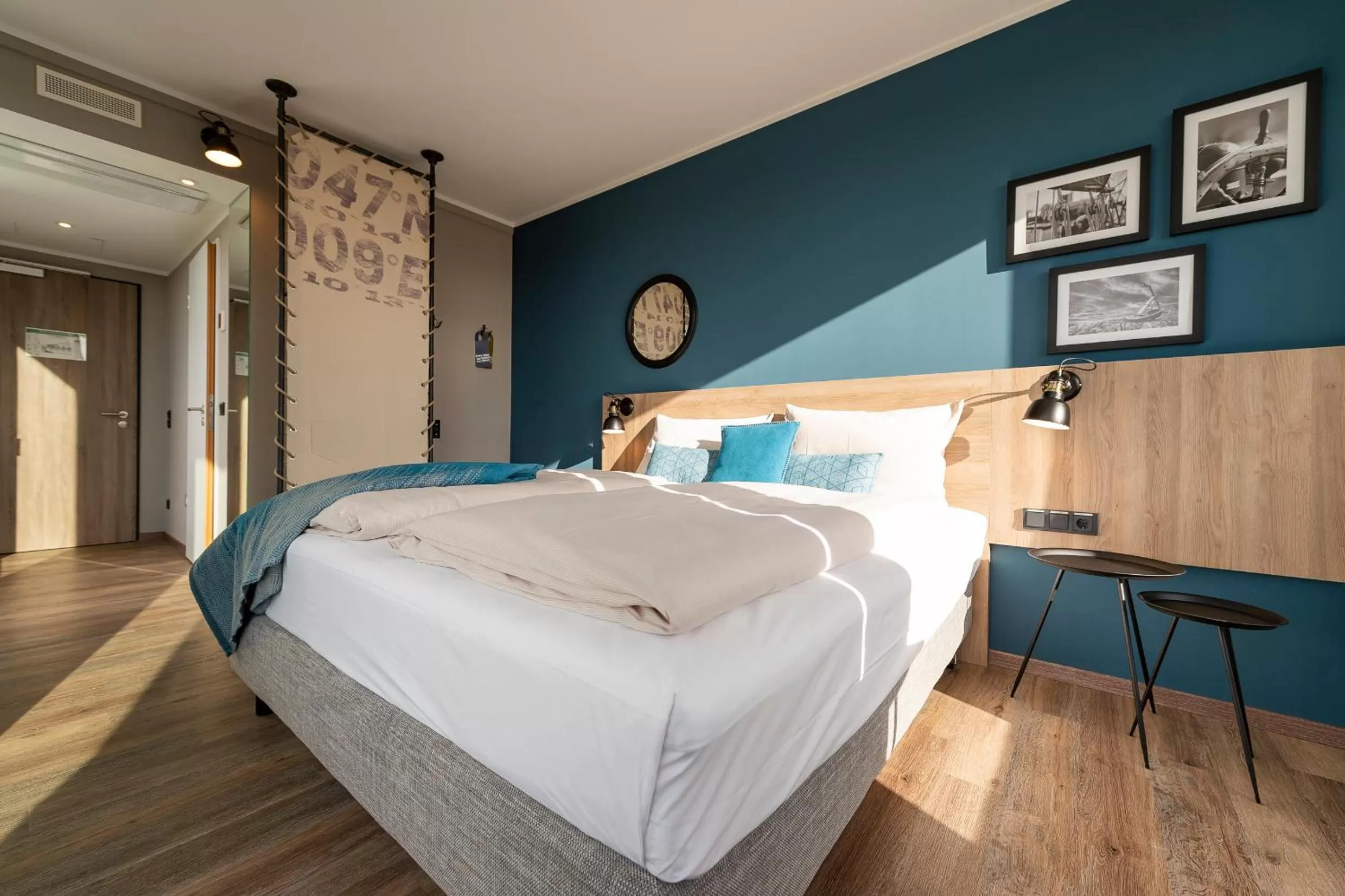 Photo of the whole room, Bed in HARBR Hotel Konstanz, a member of Radisson Individuals