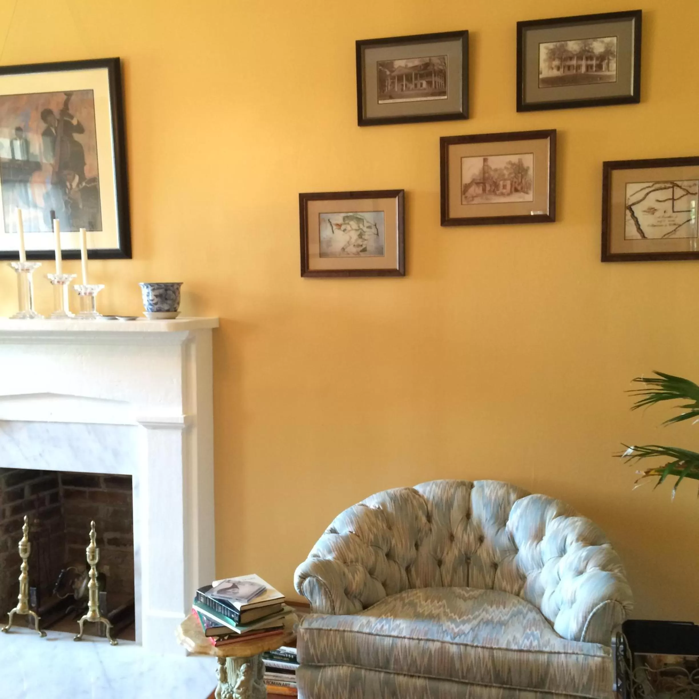 Seating Area in Concord Quarters