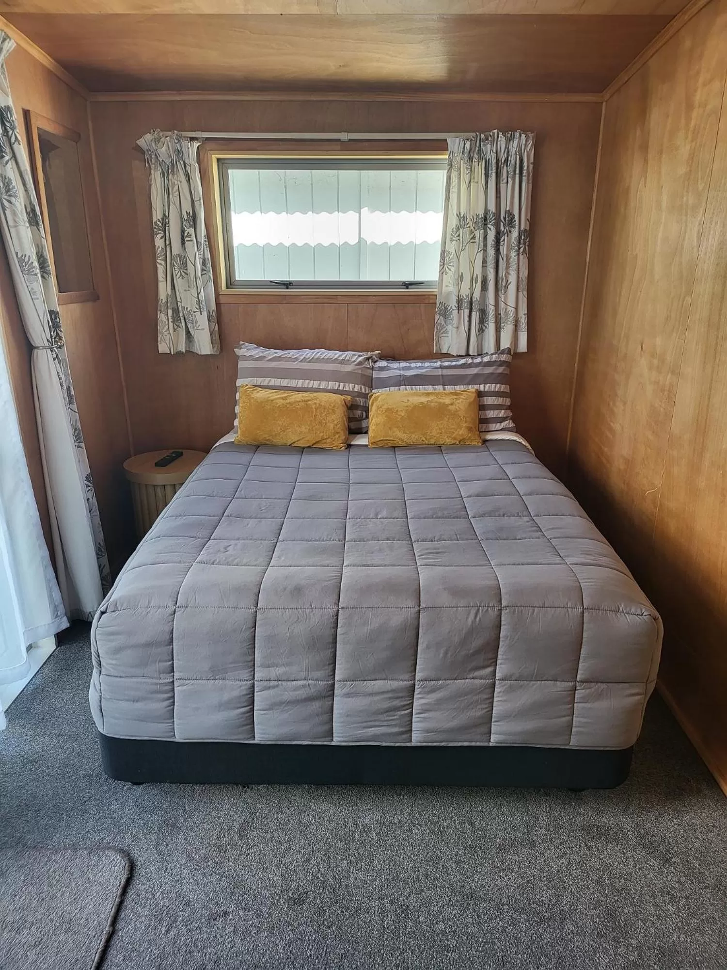 Bed in Tidewater Motel & Tourist Park