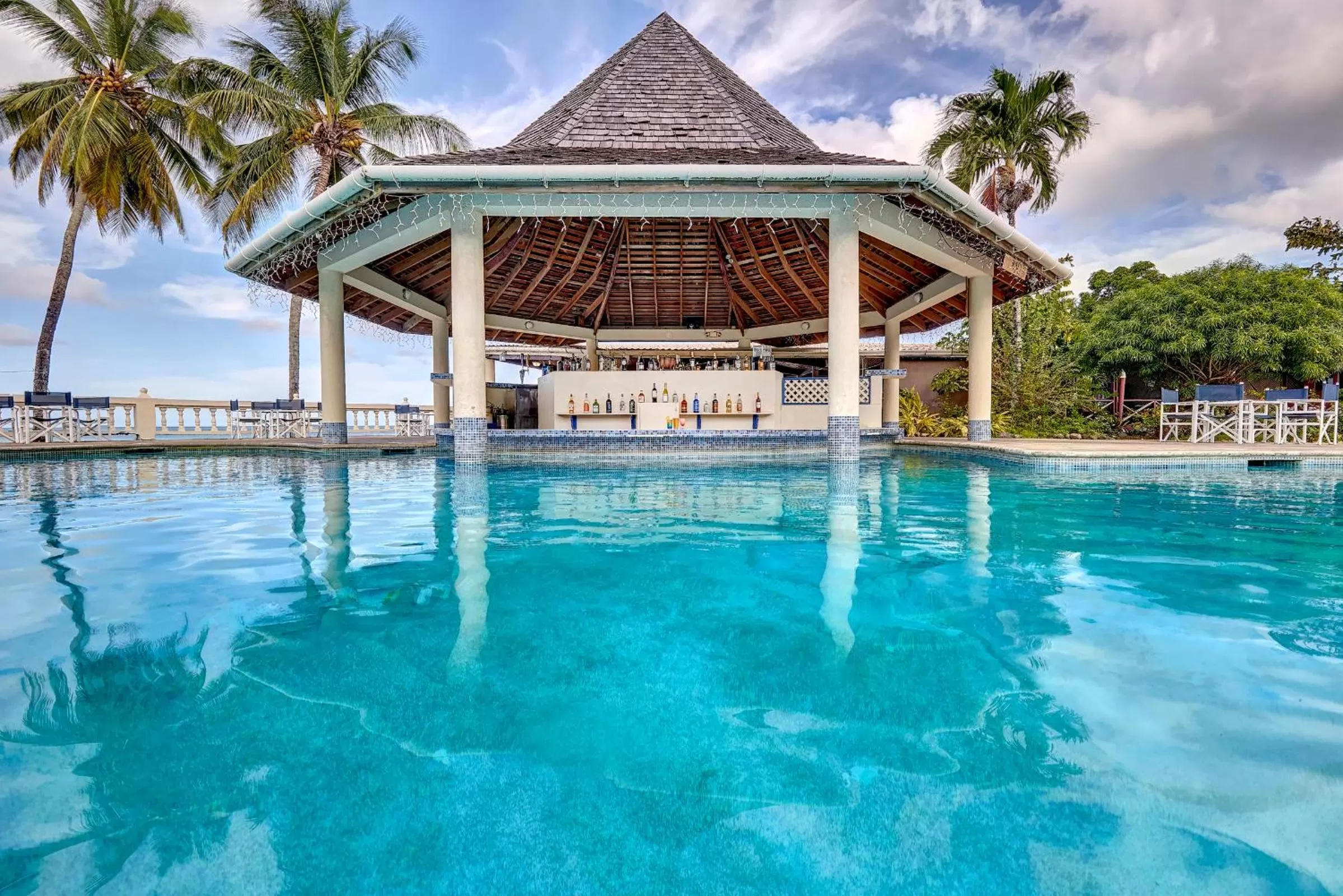 Swimming pool in Starfish Tobago