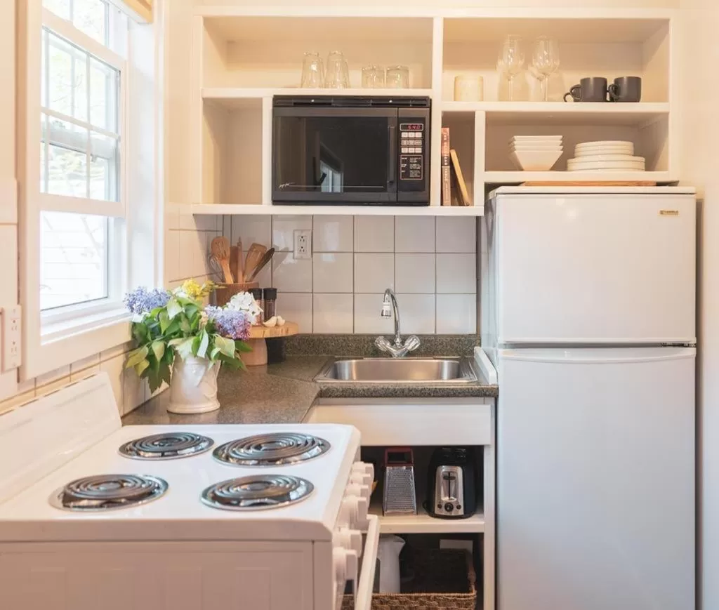 Kitchen or kitchenette, Kitchen/Kitchenette in Barefoot Villas and Retreat