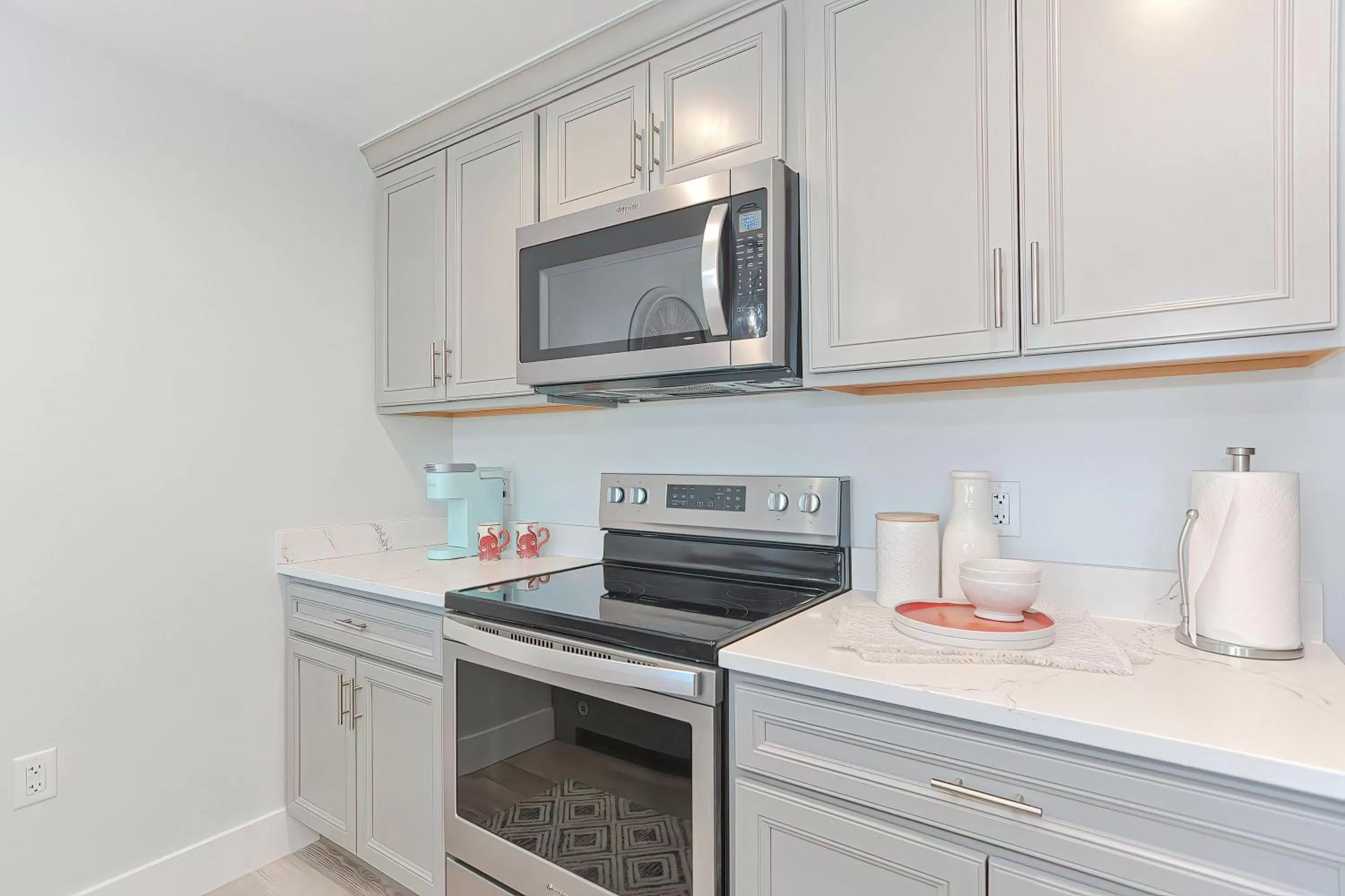 Harbourtown Suites on Plymouth Harbor