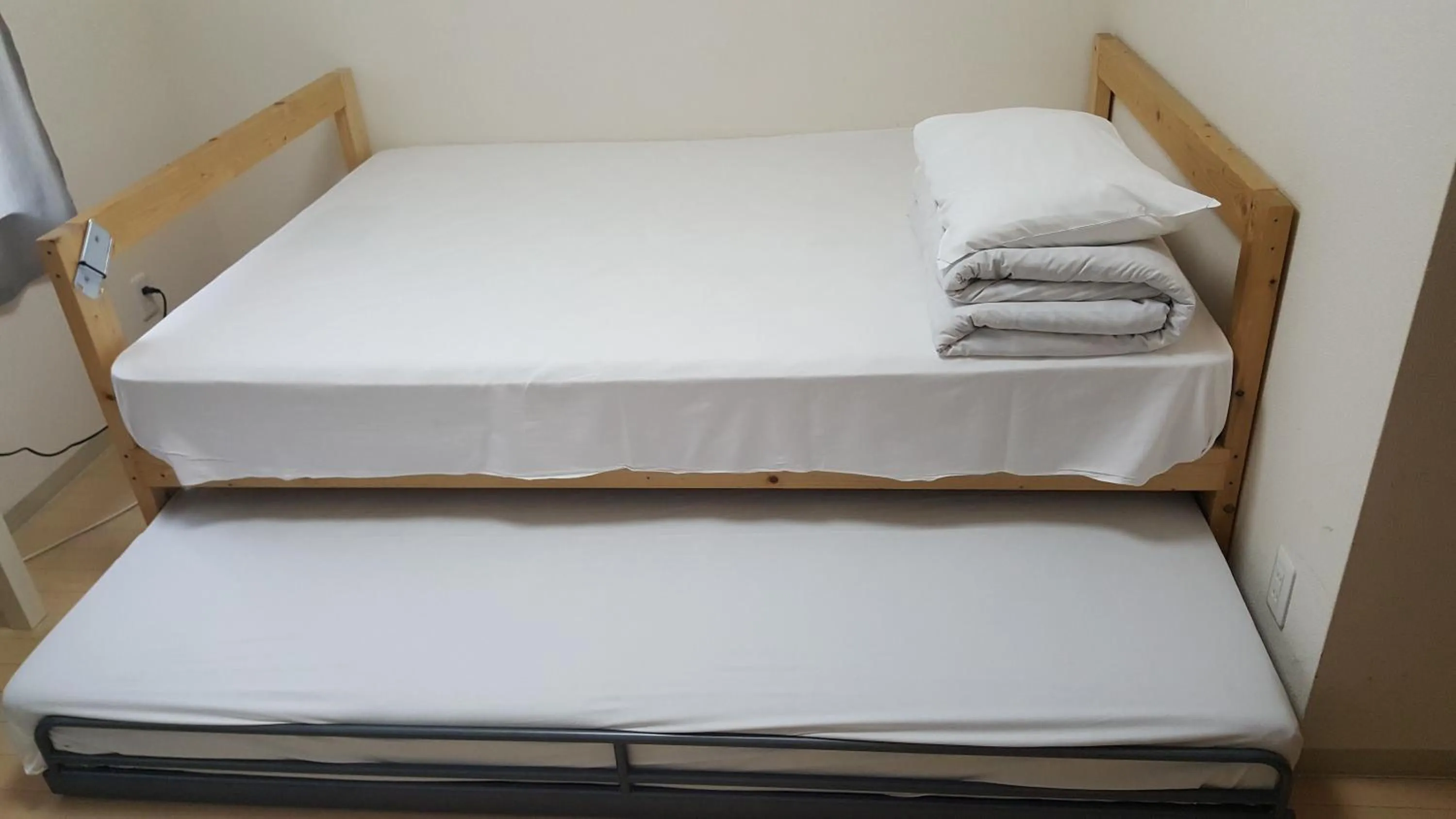 Bed in Sophiearth Apartment